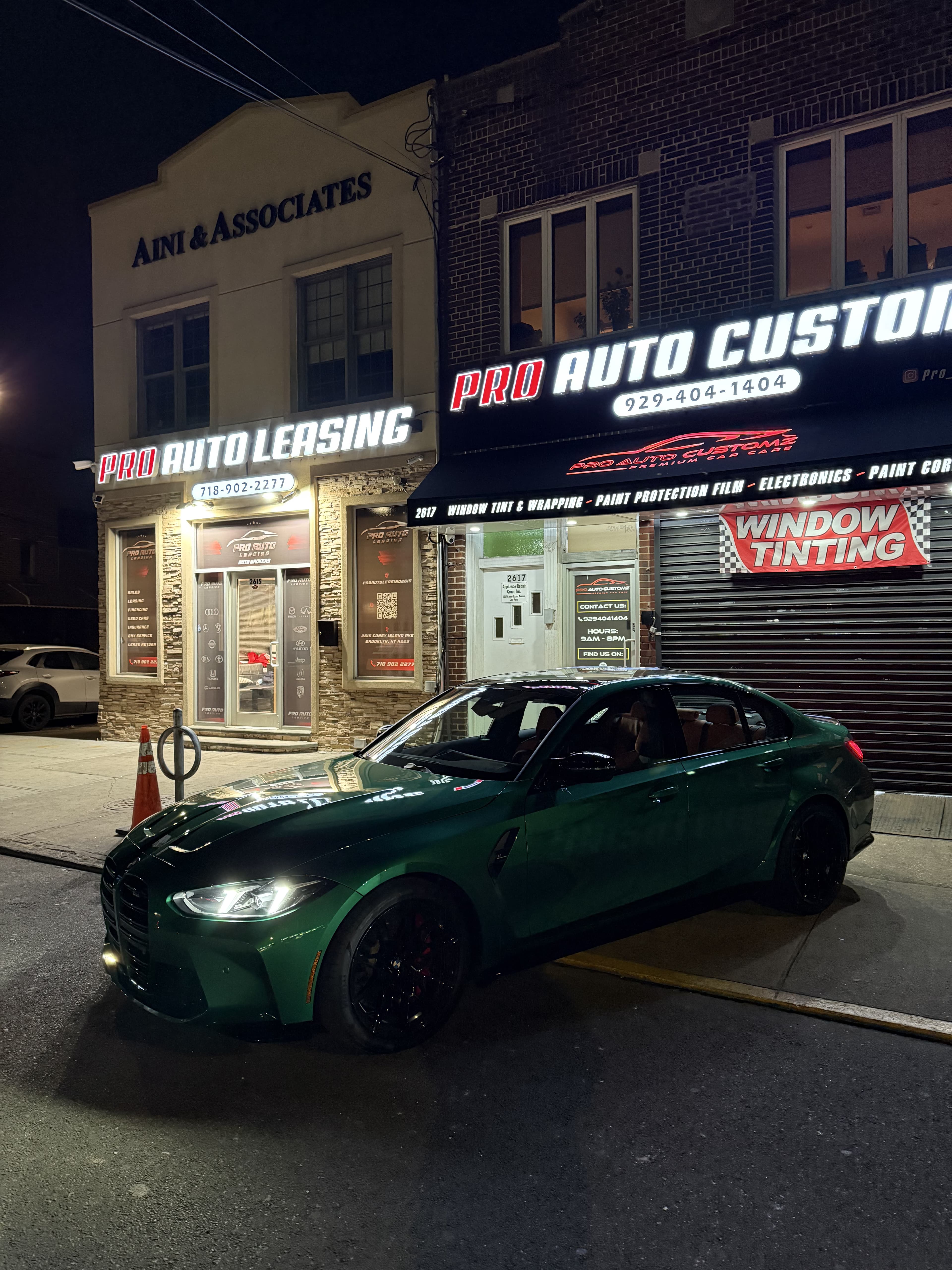 BMW M3 Competition xDrive - Thumbnail 2