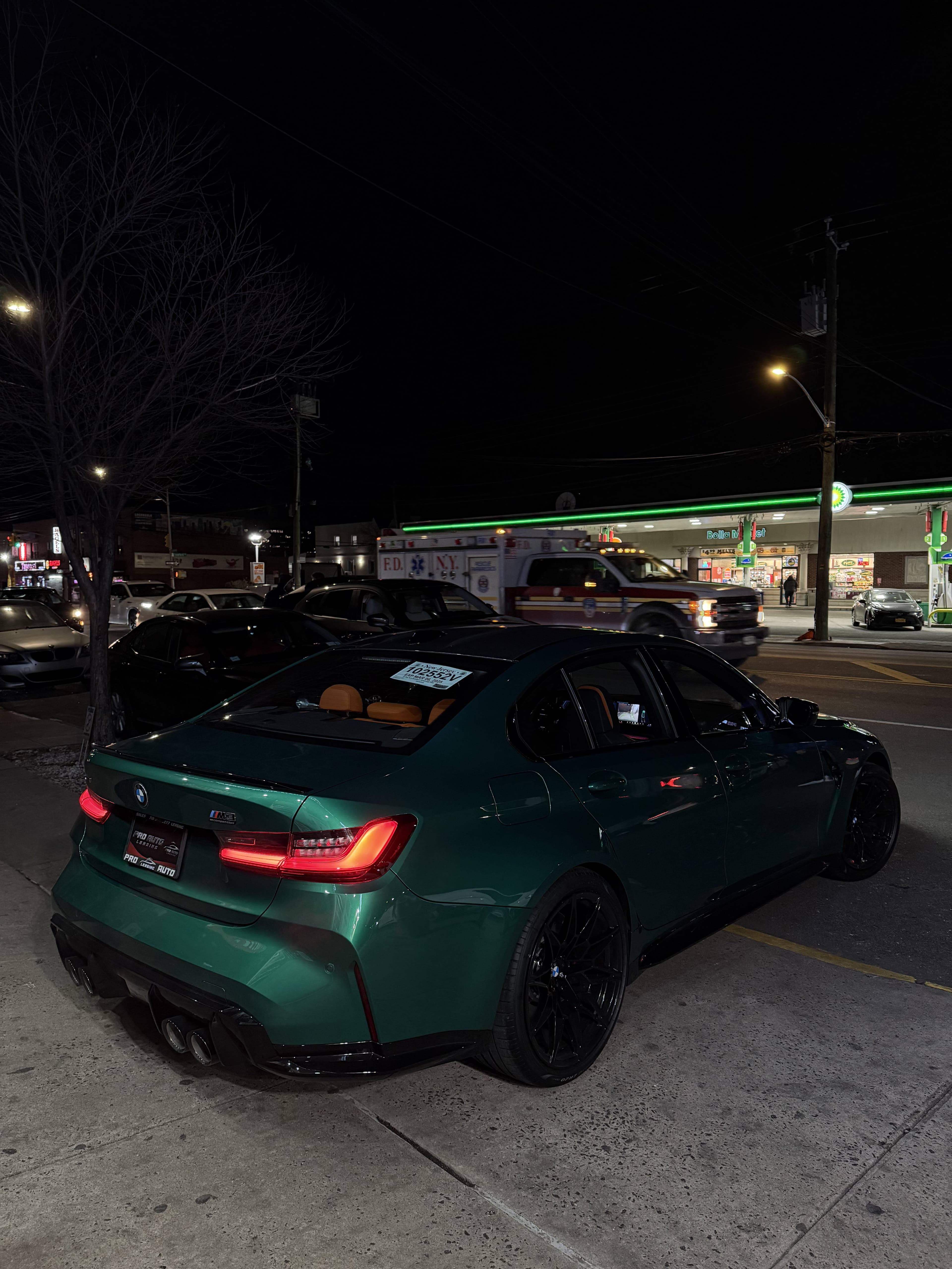 BMW M3 Competition xDrive - Thumbnail 5