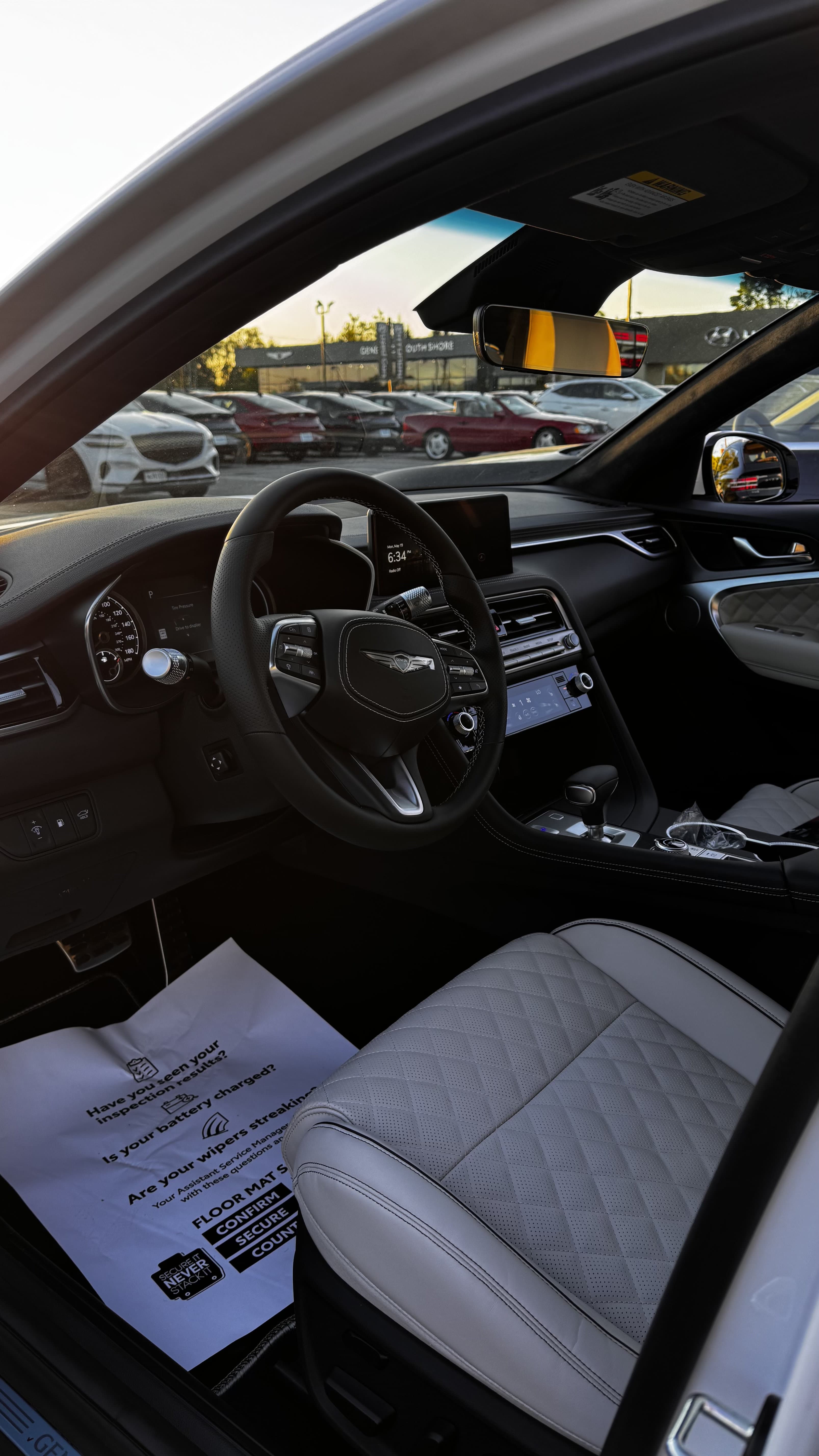 Genesis G70 2.5T - Thumbnail 3