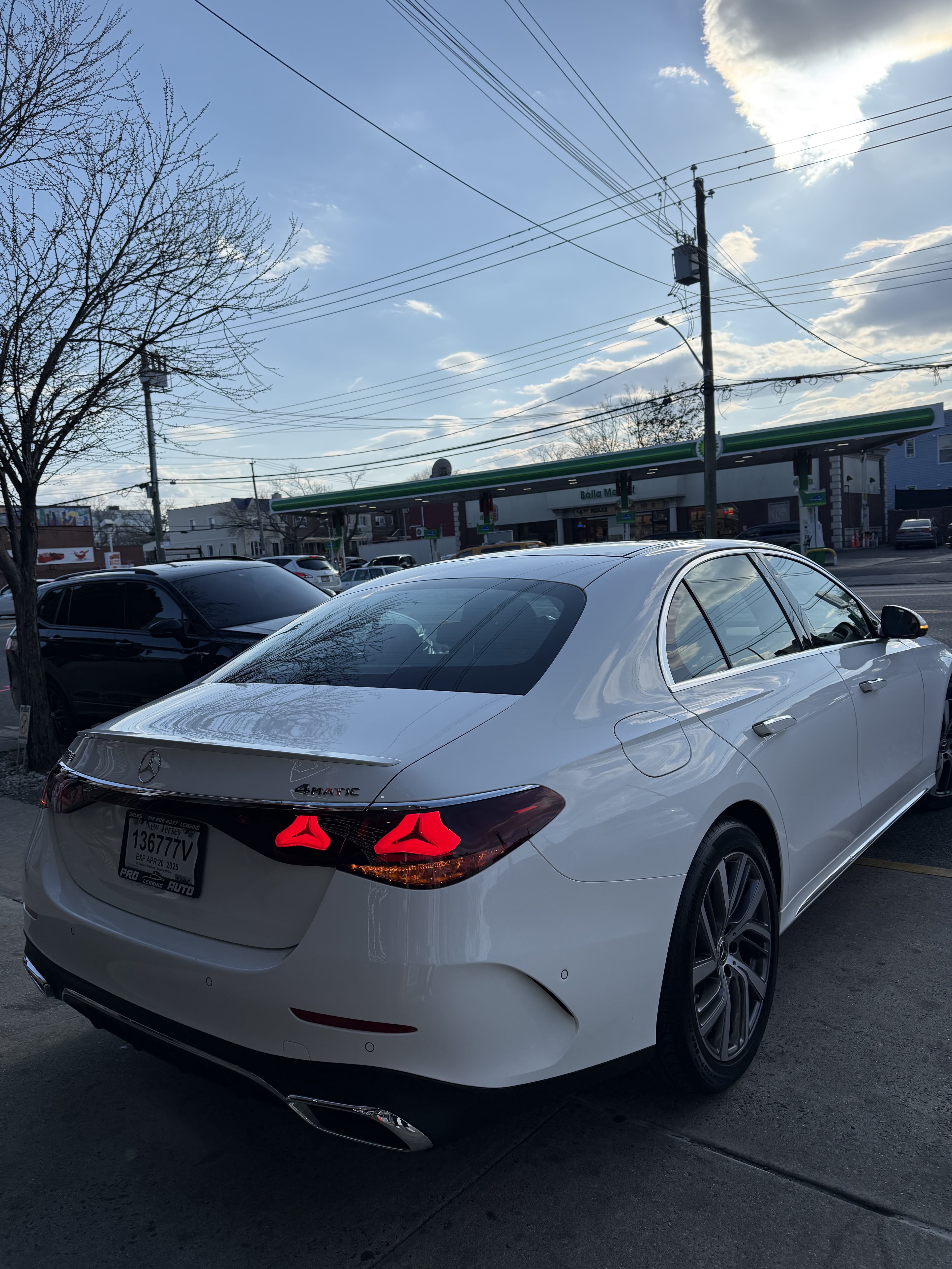 Mercedes-Benz E350 4MATIC - Thumbnail 10