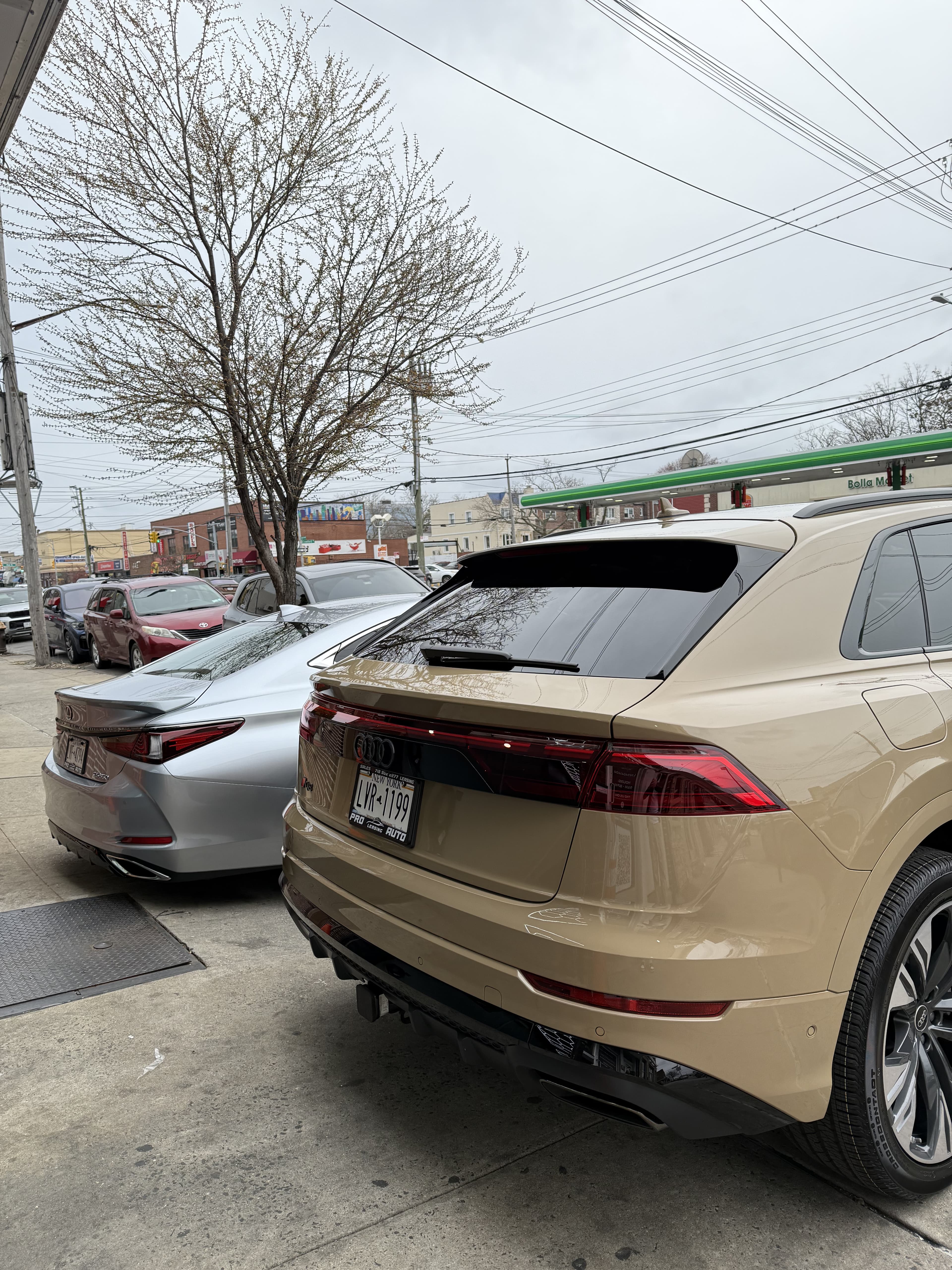 Audi Q8 Premium Plus - Thumbnail 16