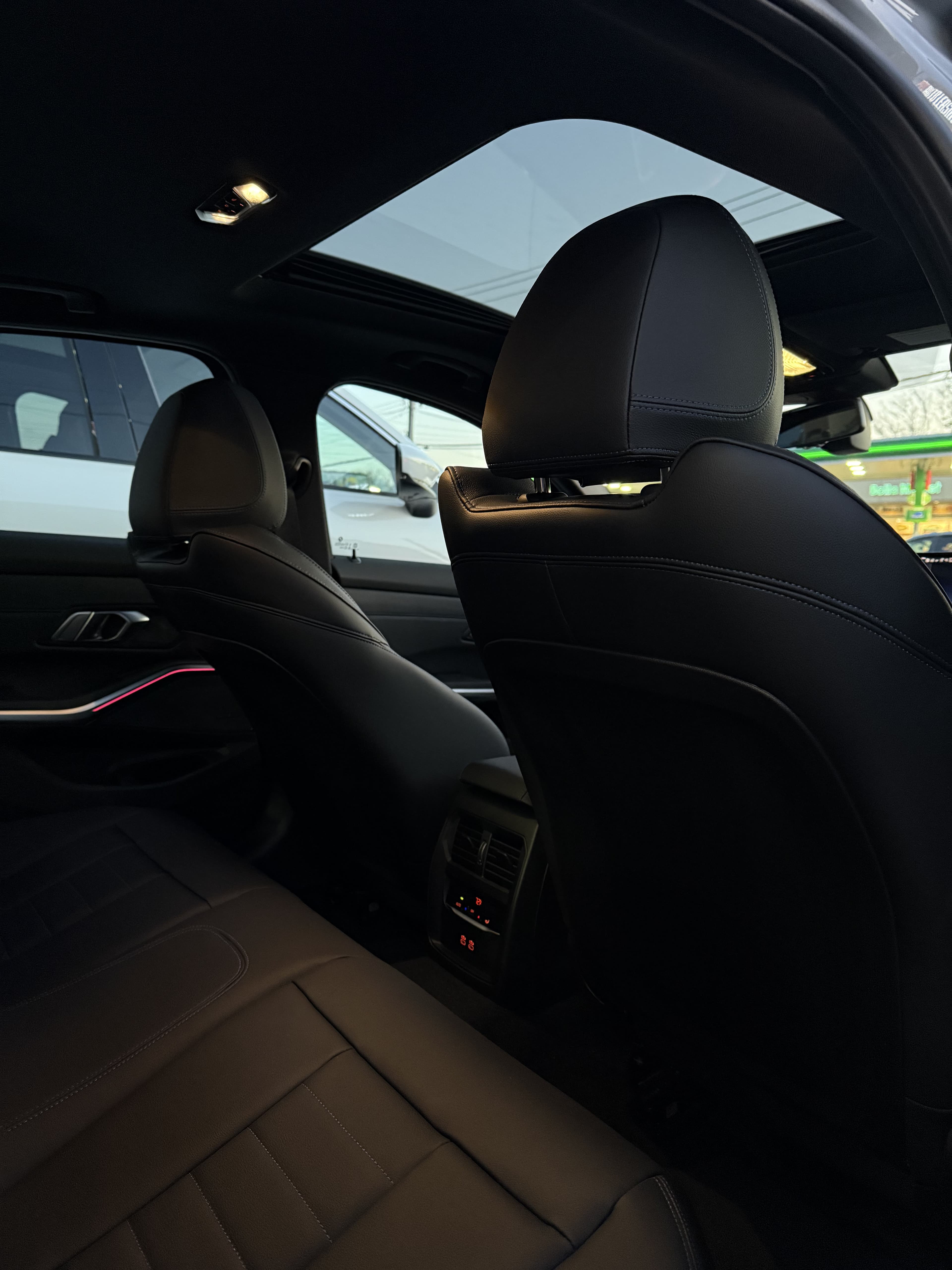 BMW M340i xDrive - Thumbnail 5