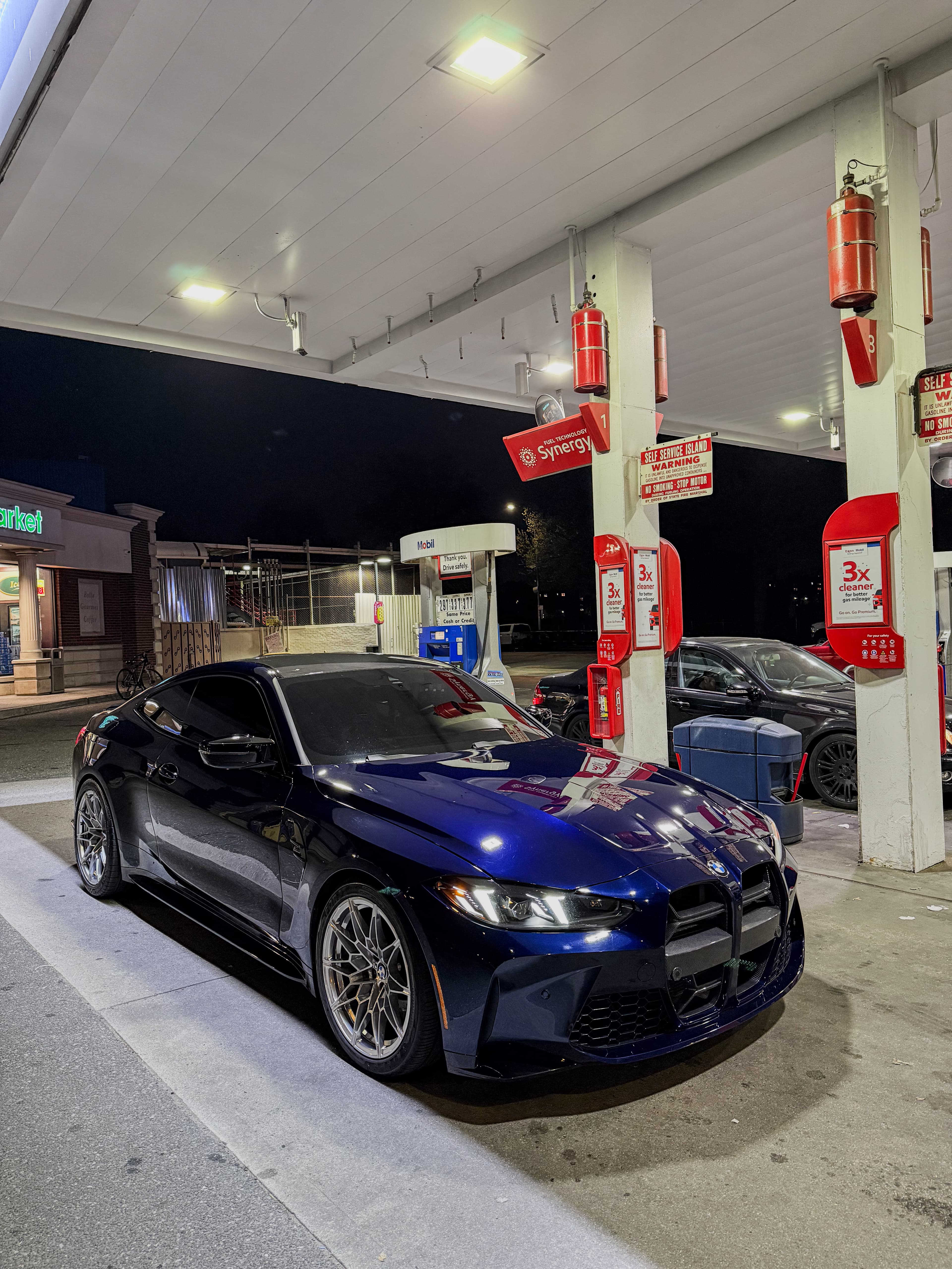 BMW M4 Competition - View 1
