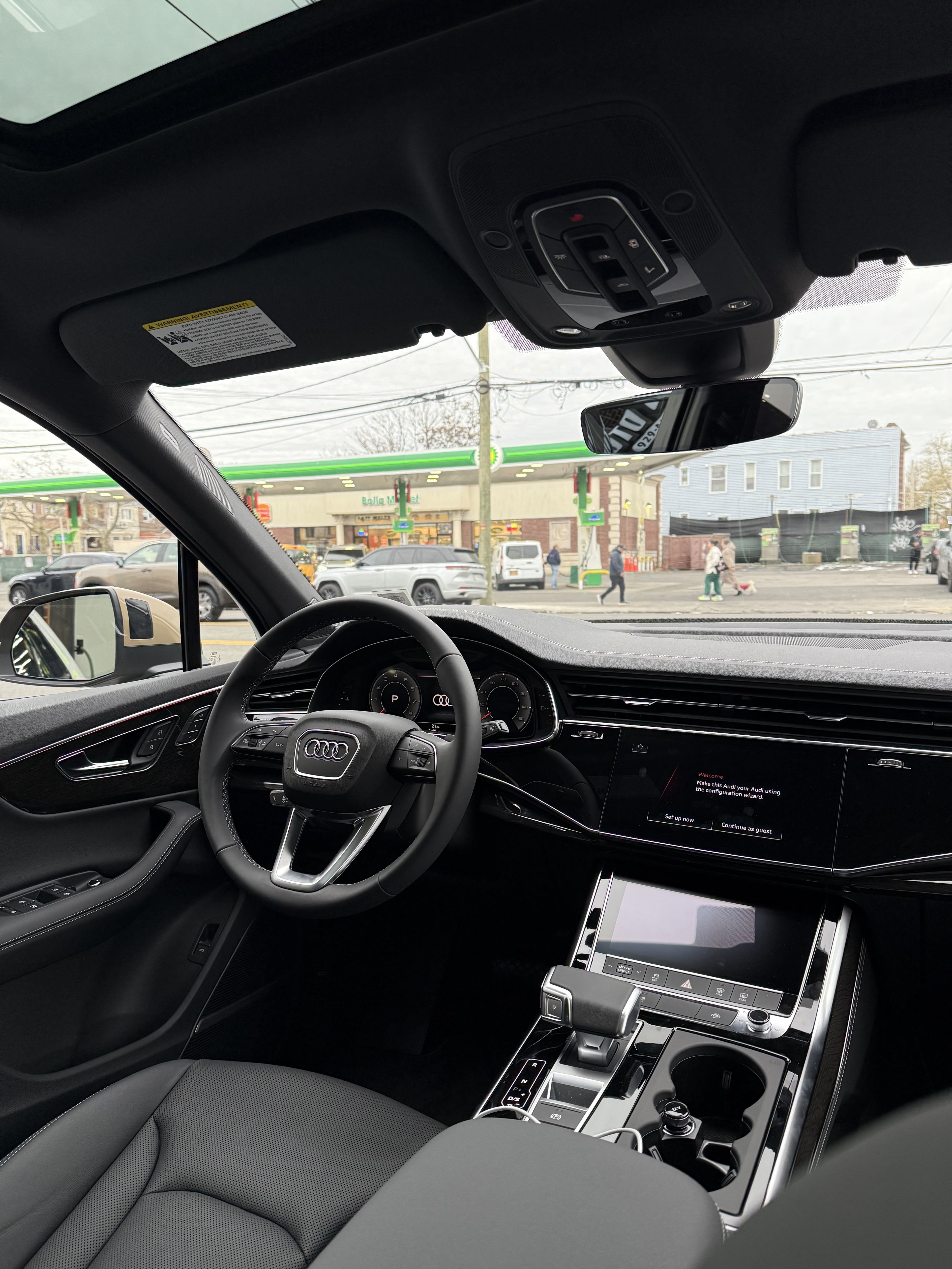 Audi Q3 Premium Plus - Thumbnail 3