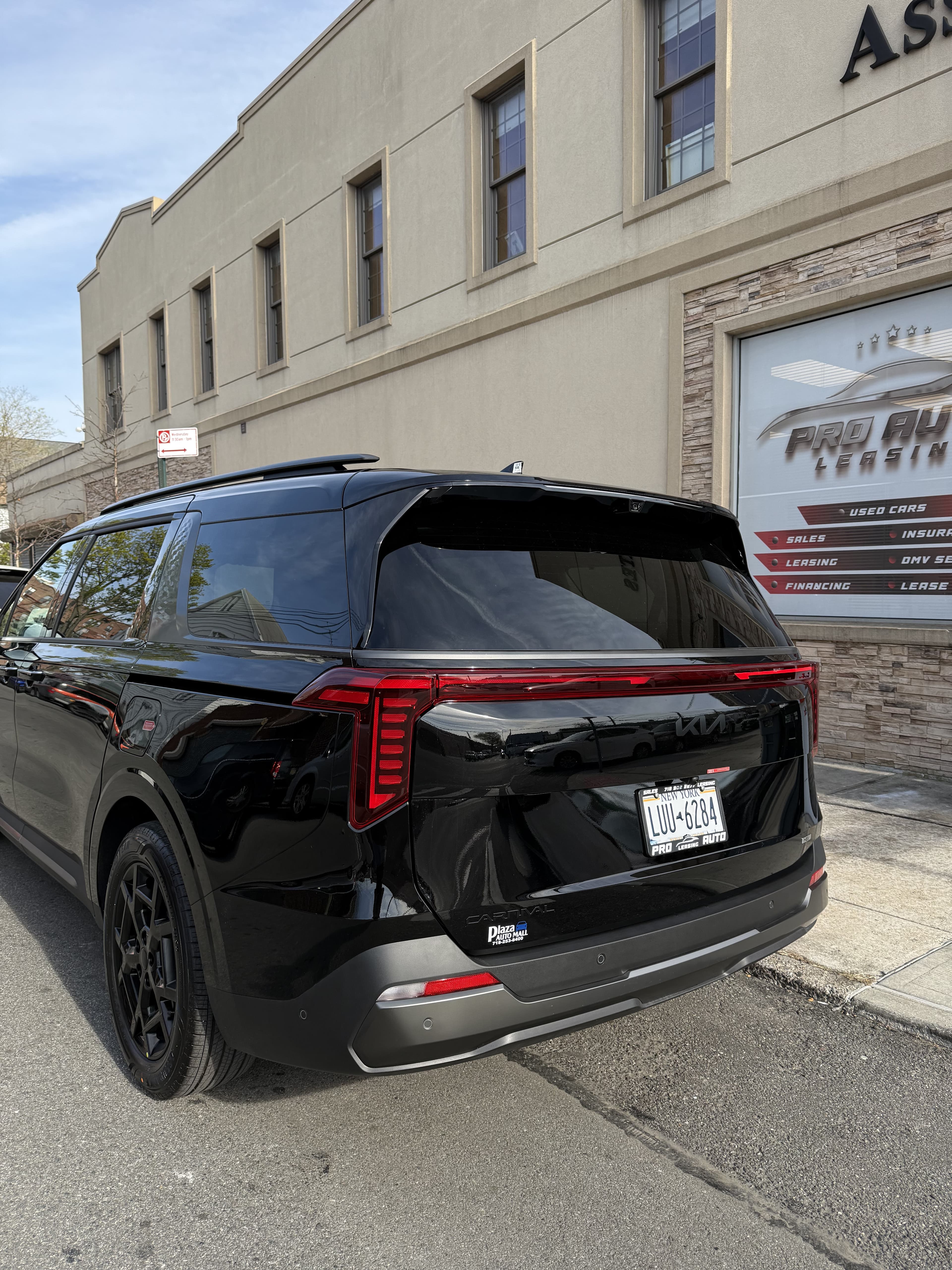 Kia Carnival SX Prestige - Thumbnail 27