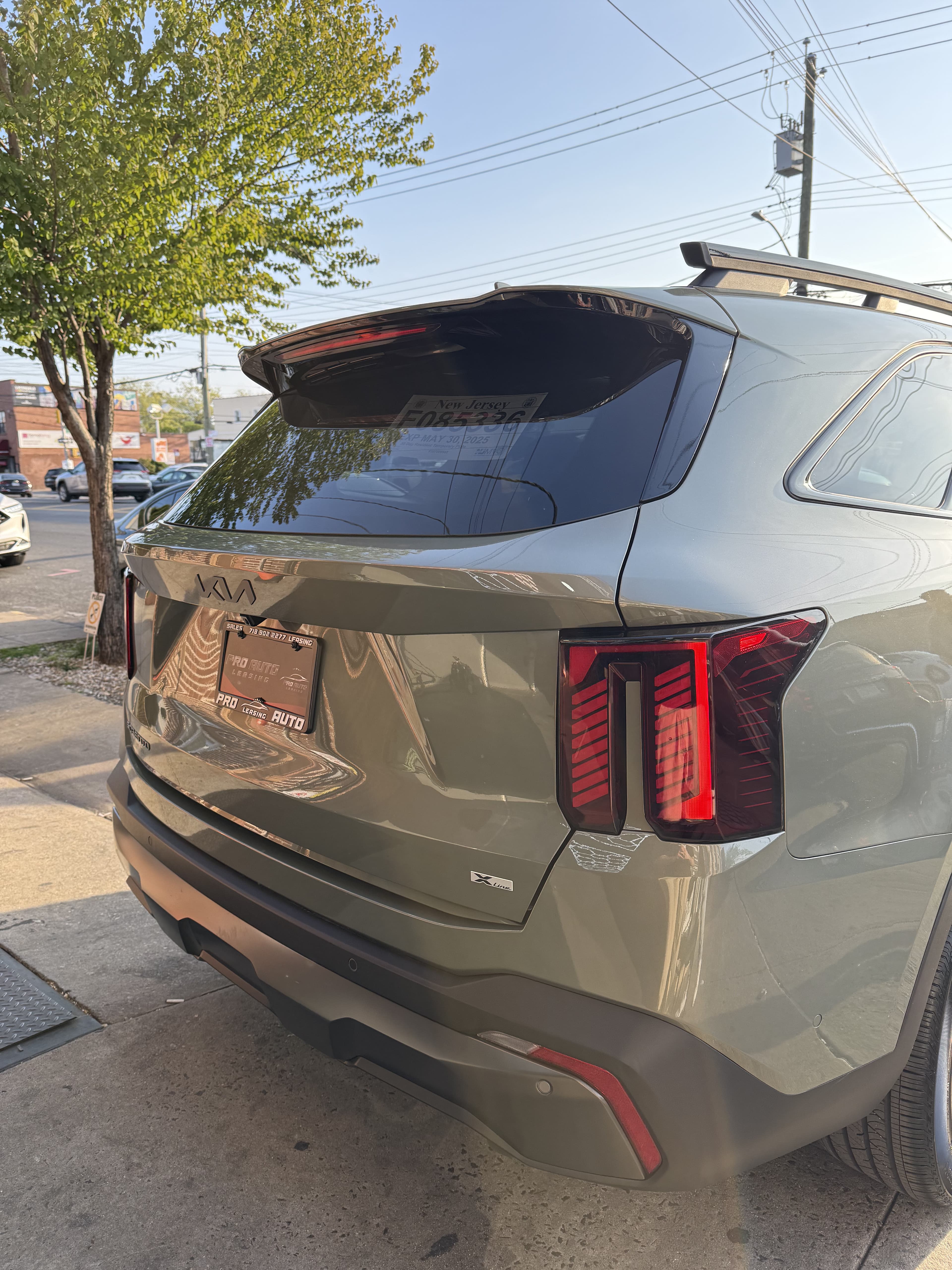 Kia Sorento LX - Thumbnail 9