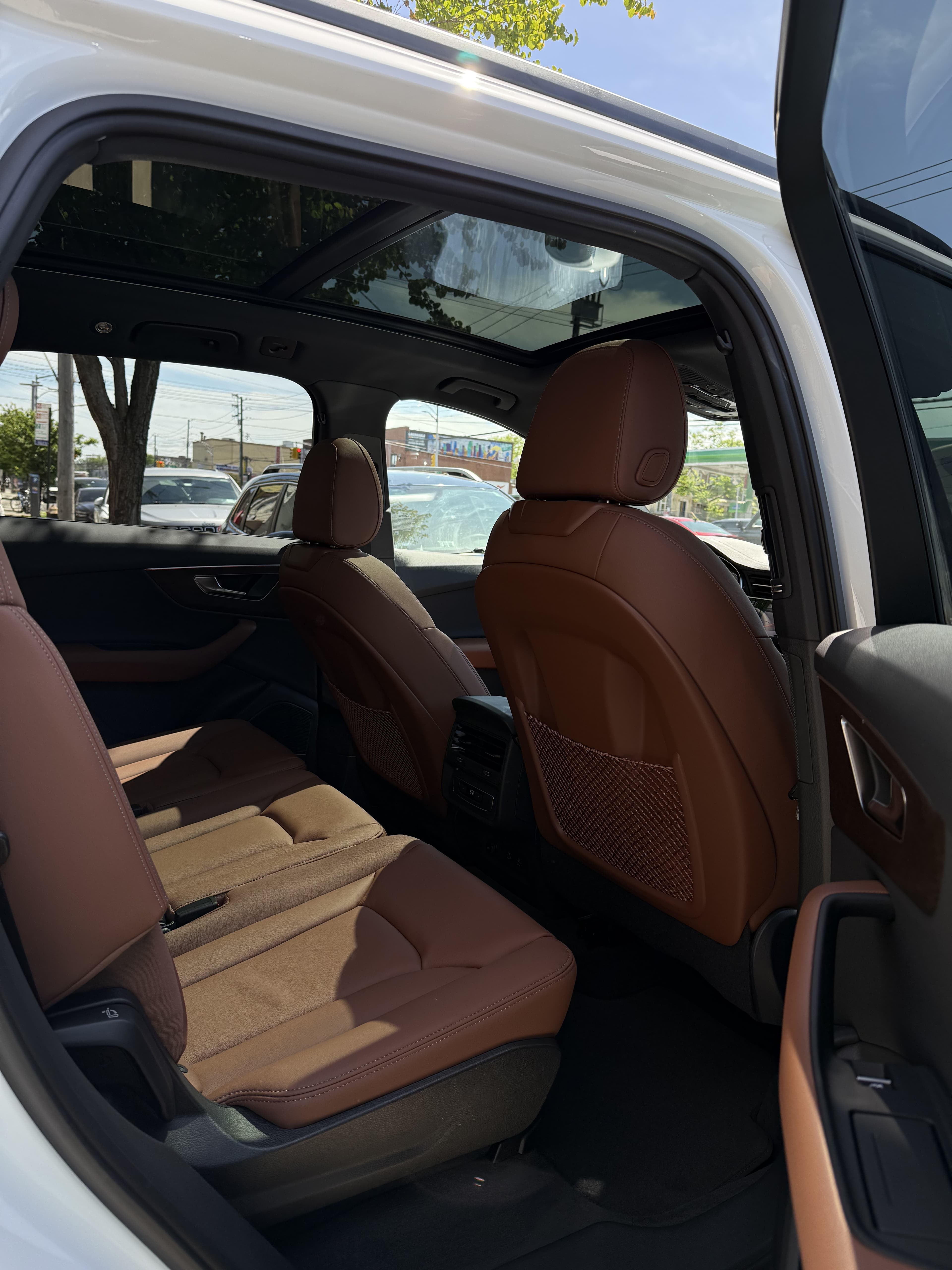 Audi SQ7 - Thumbnail 11