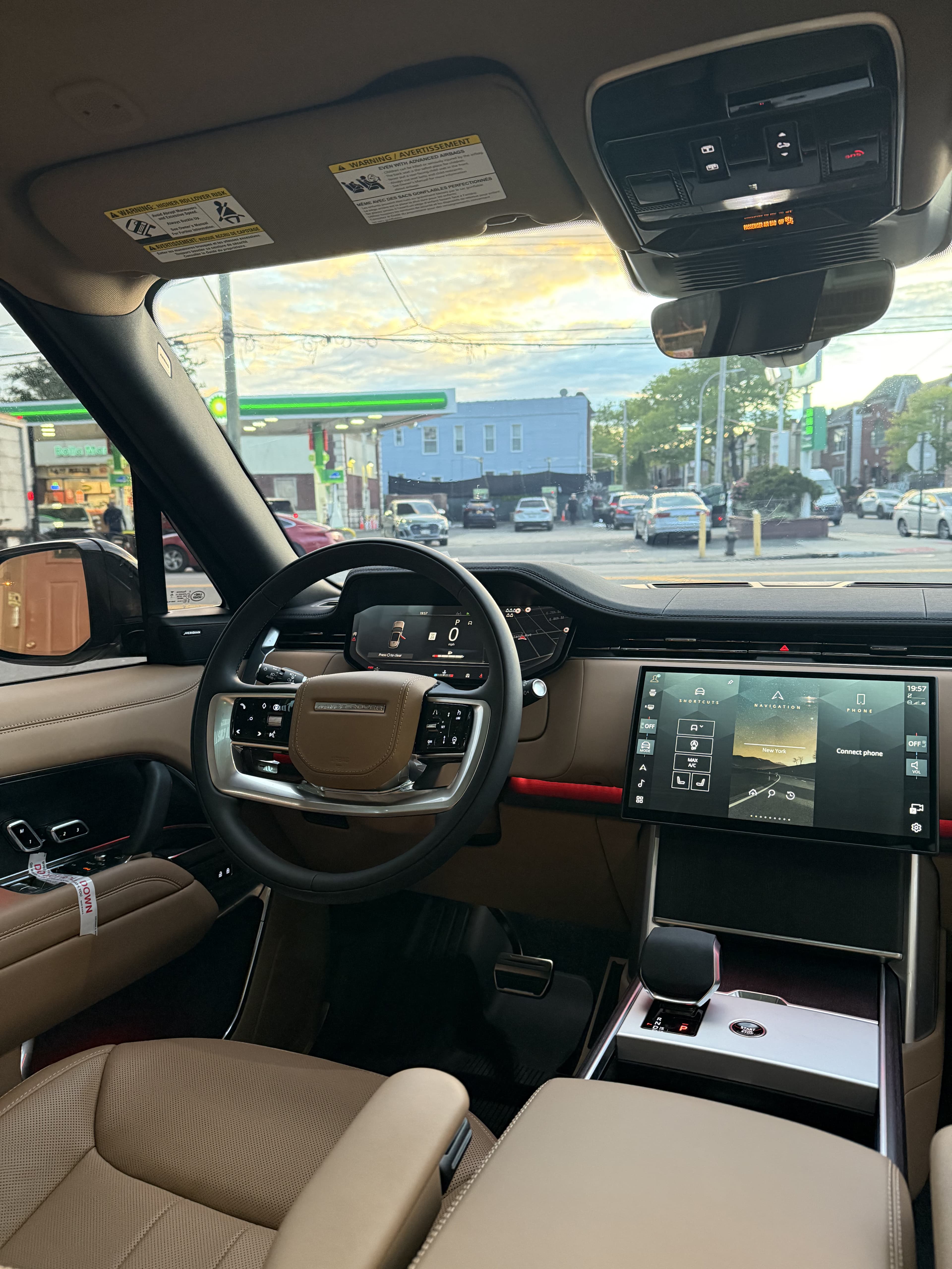 Range Rover SV - Thumbnail 3