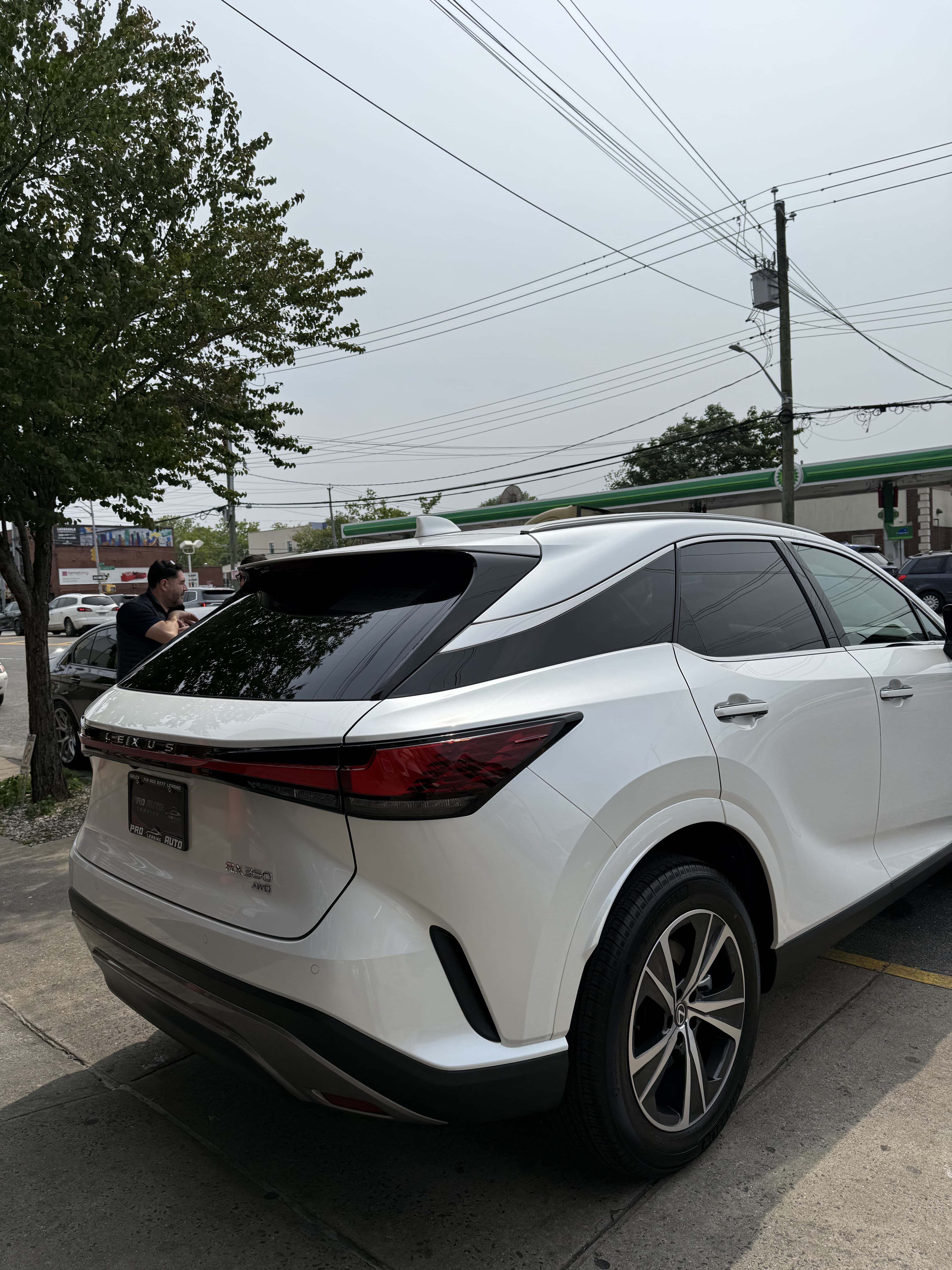 Lexus RX 350 F Sport - Thumbnail 19
