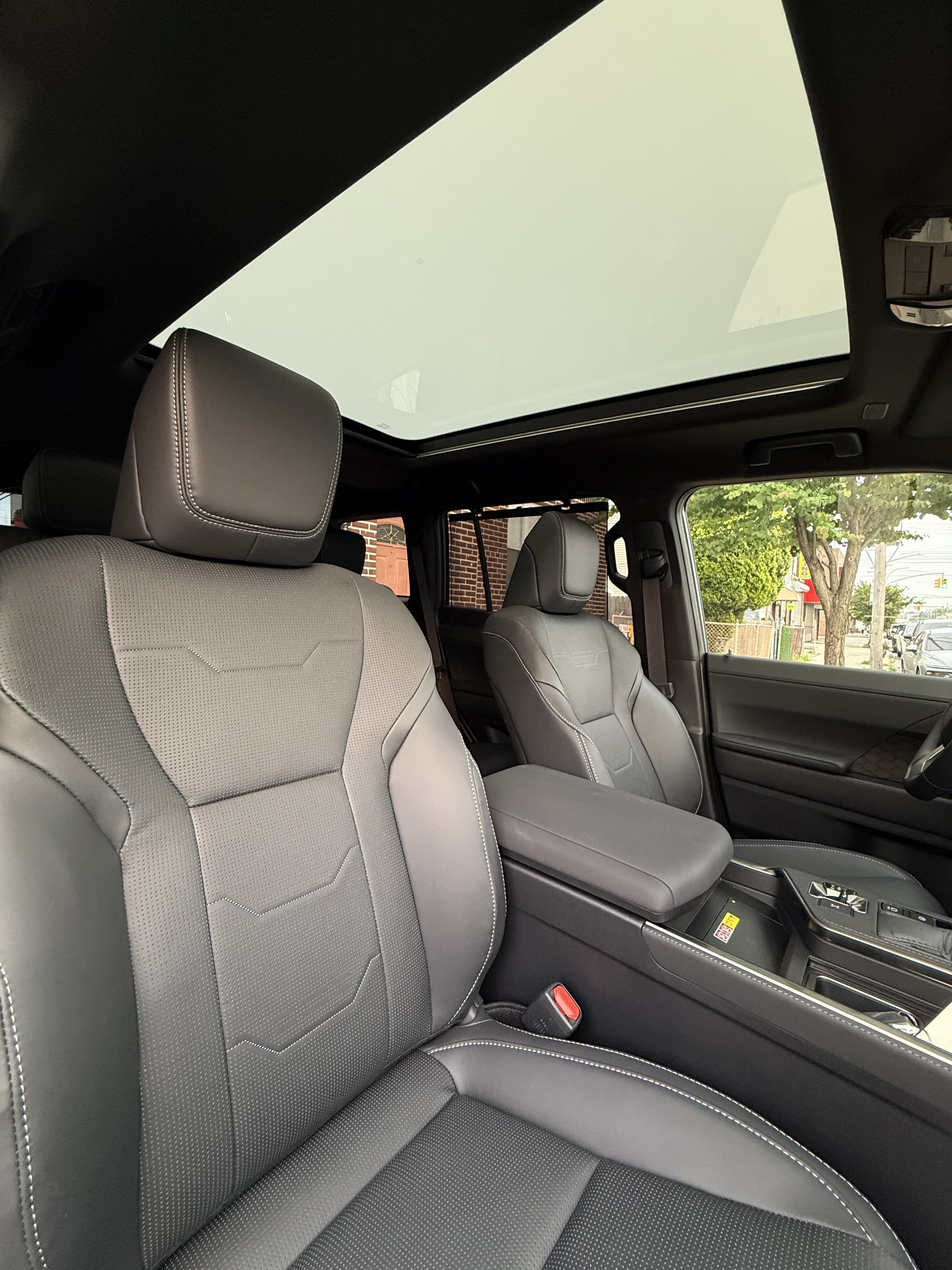 Lexus GX550 - Thumbnail 3