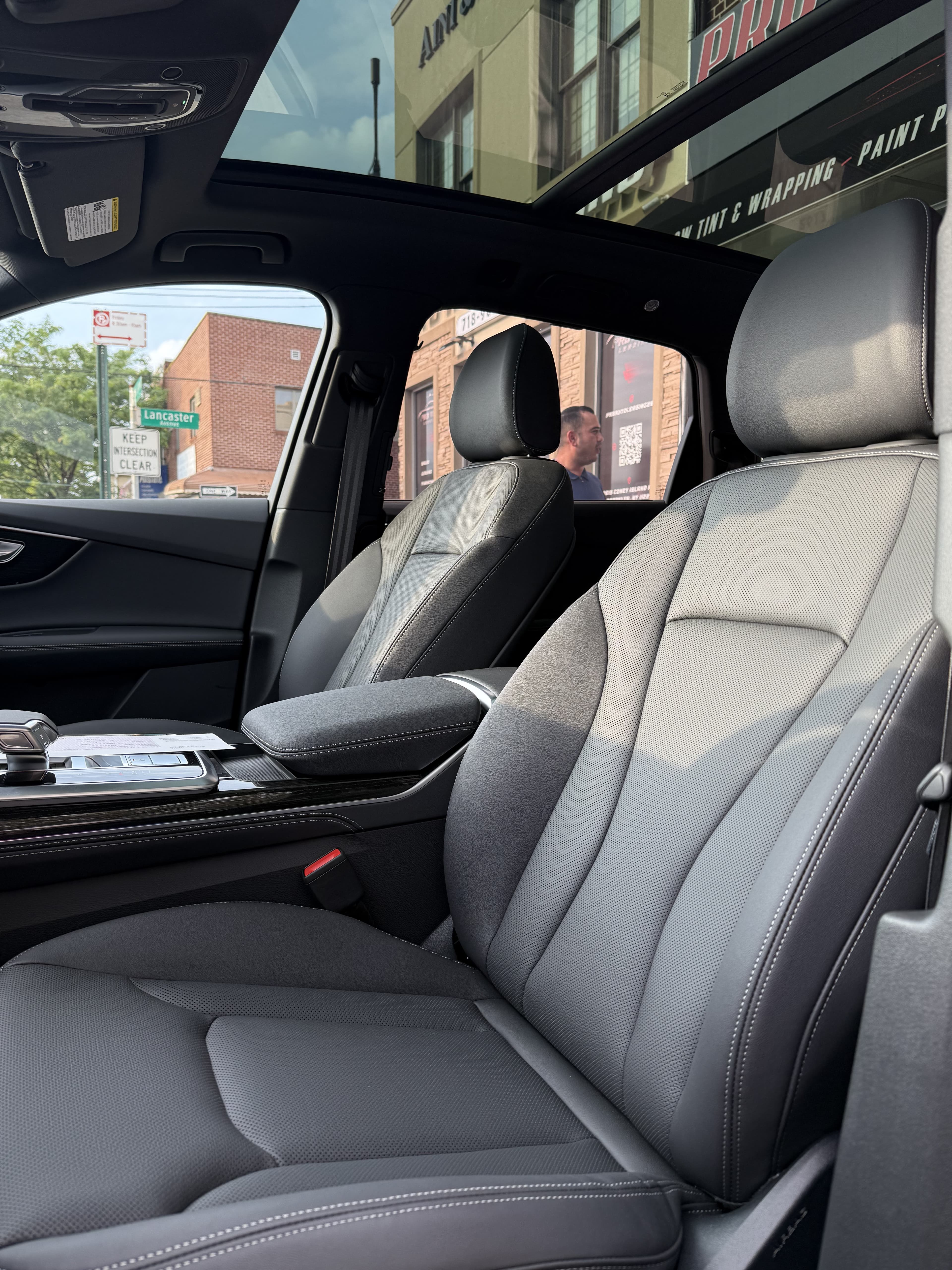 Audi SQ7 - Thumbnail 3