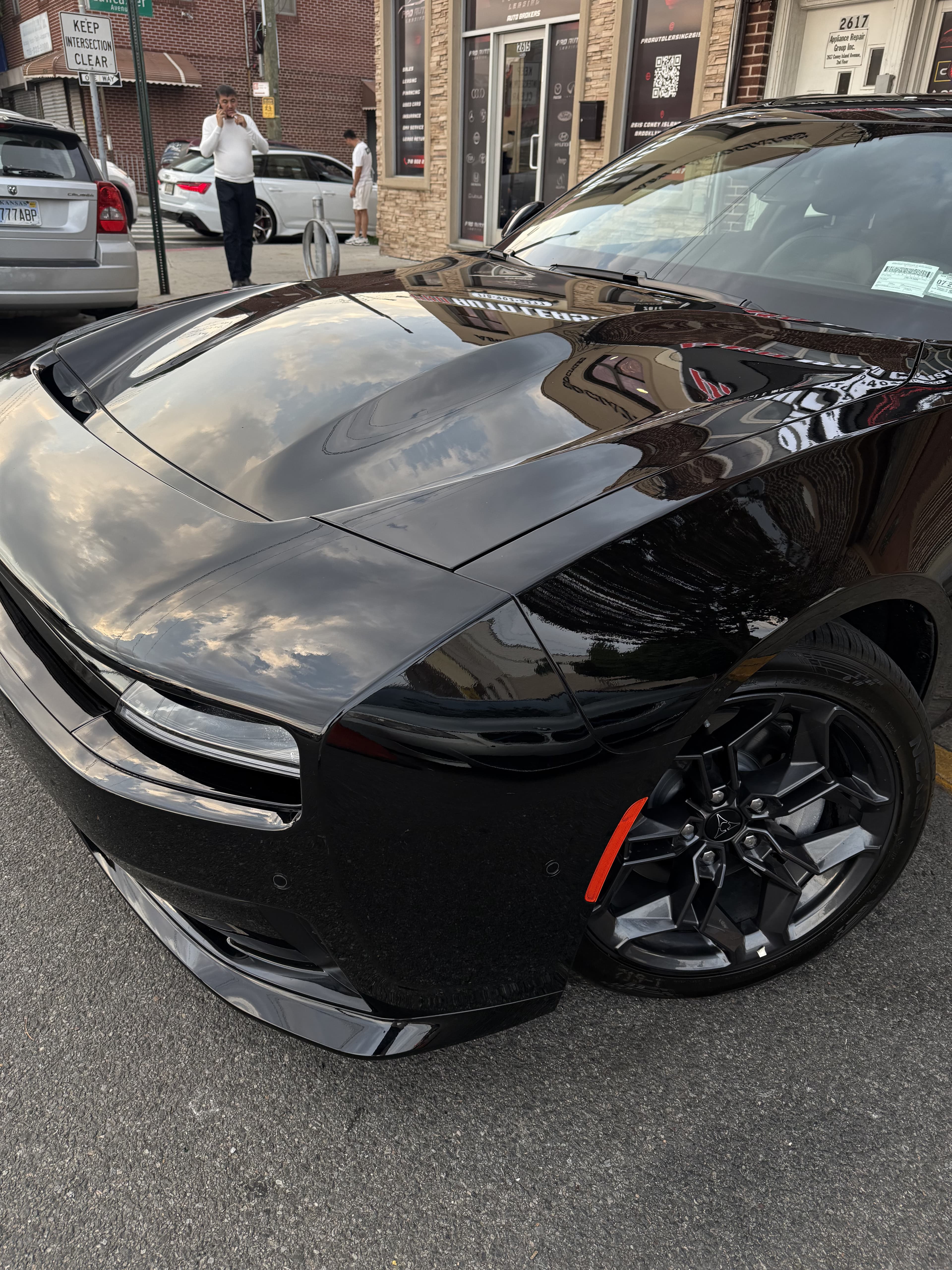 Dodge Charger Daytona EV - Thumbnail 2