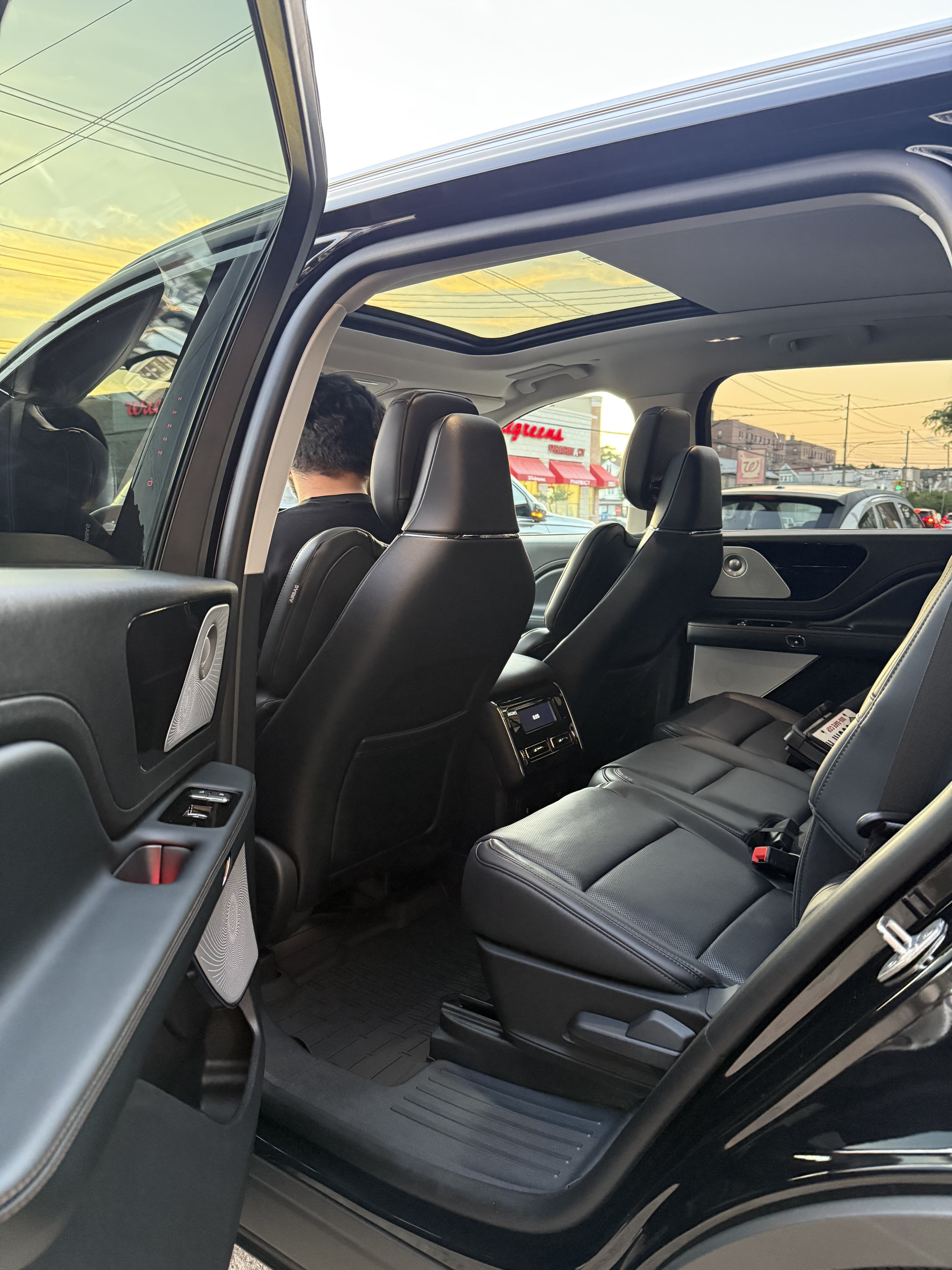 Lincoln Aviator Reserve - Thumbnail 2