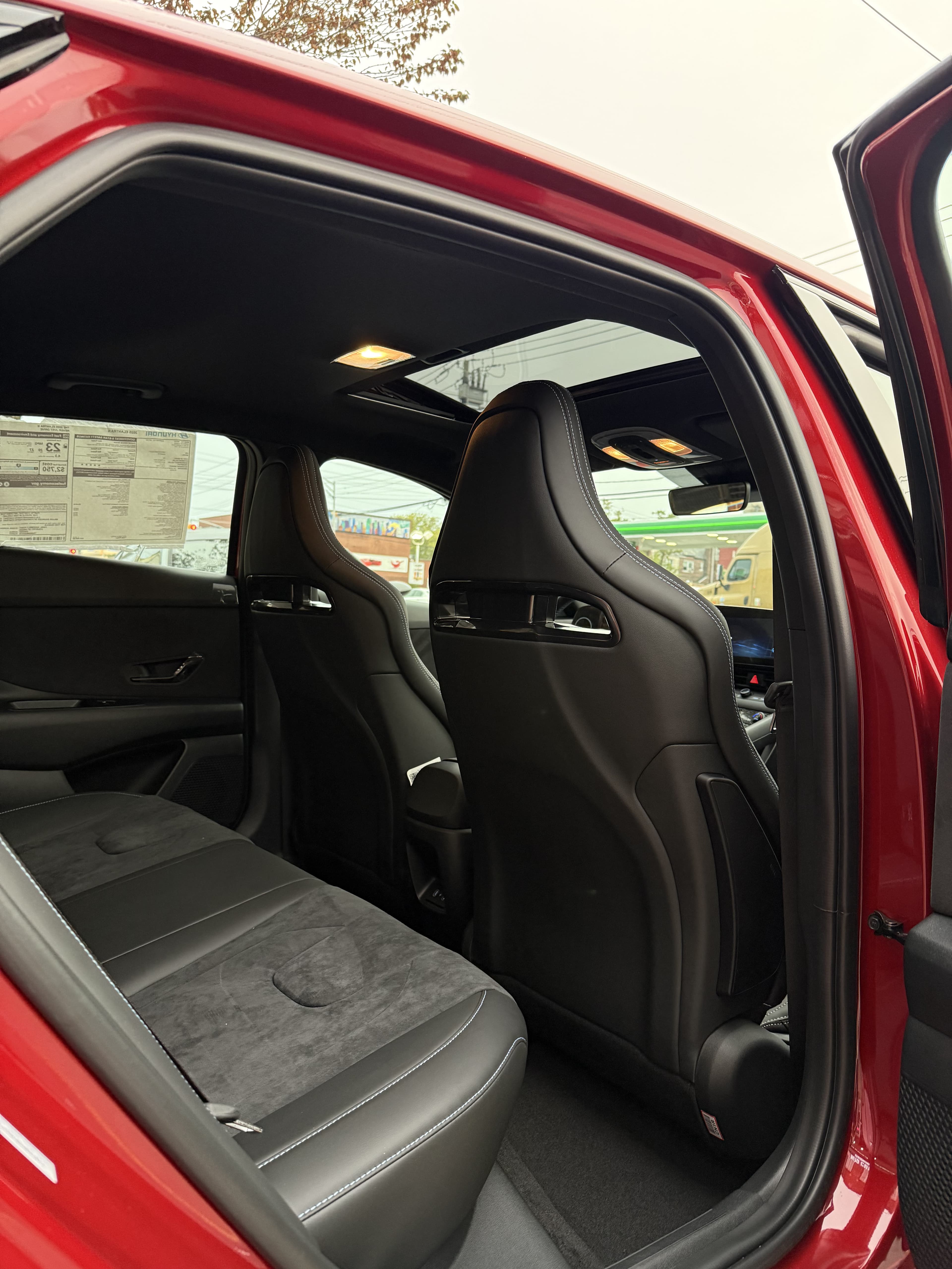 Hyundai Elantra N - Thumbnail 13
