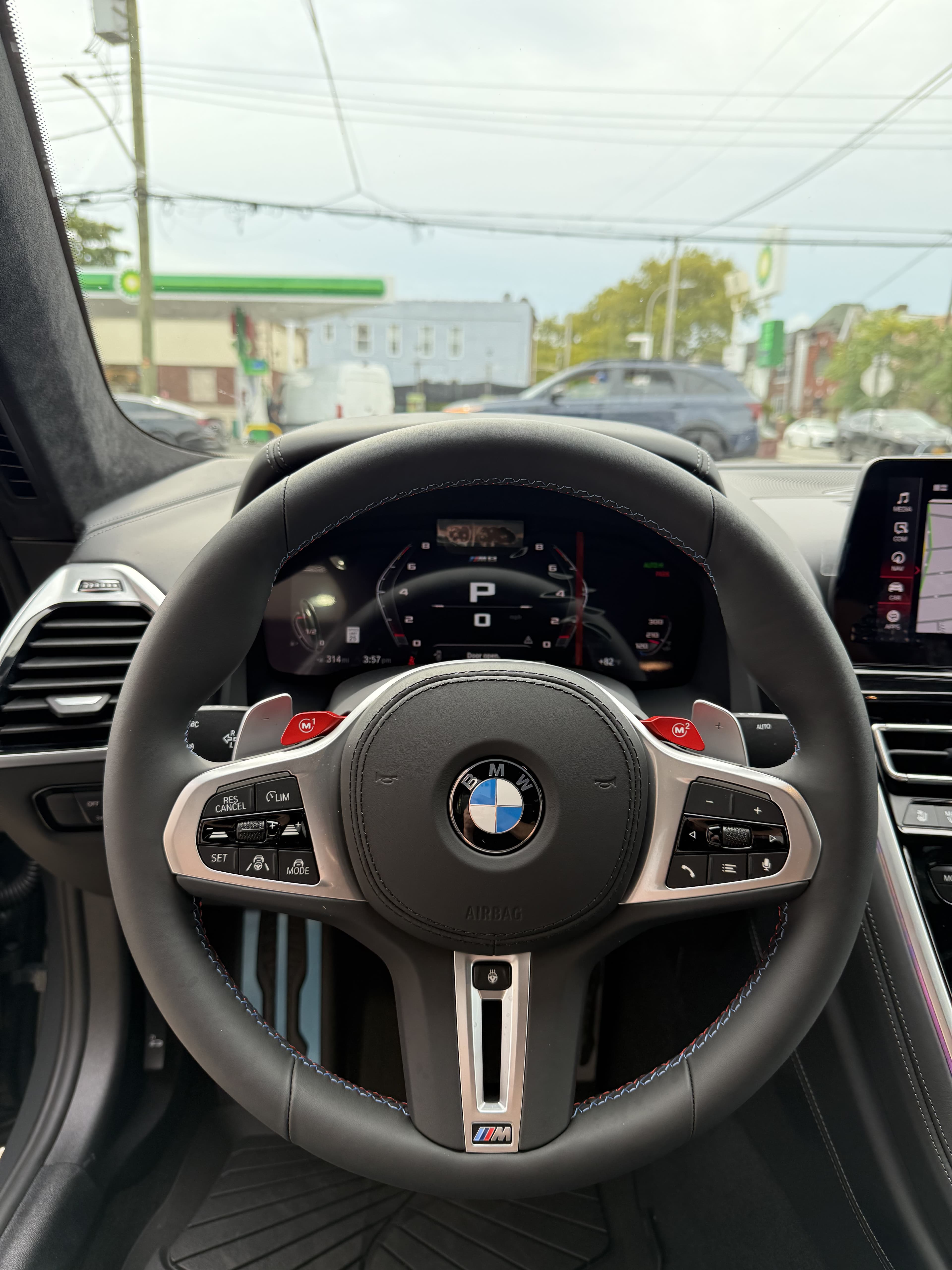 BMW M8 Competition Gran Coupe - Thumbnail 8
