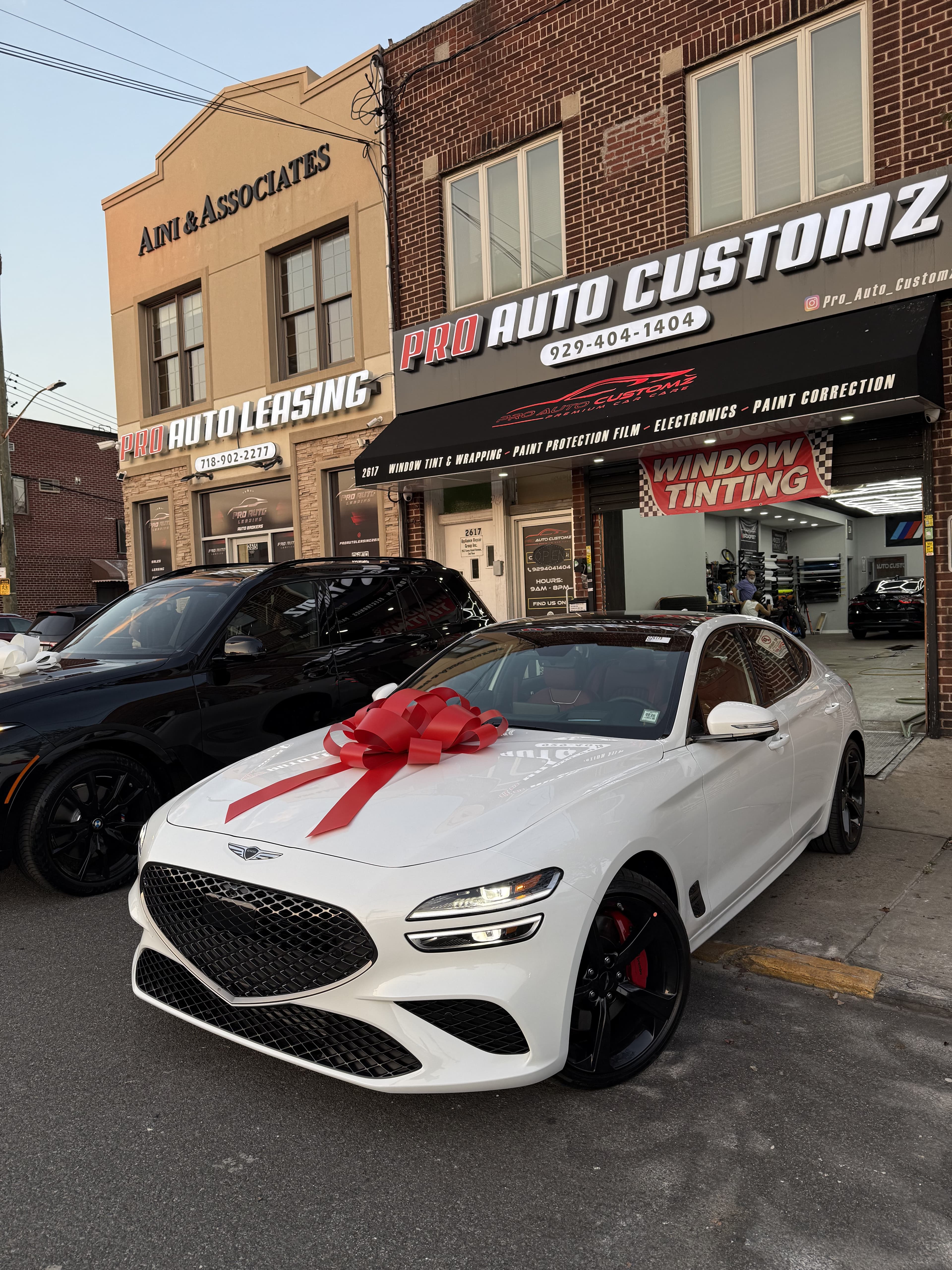 Genesis G70 3.3T - Thumbnail 2