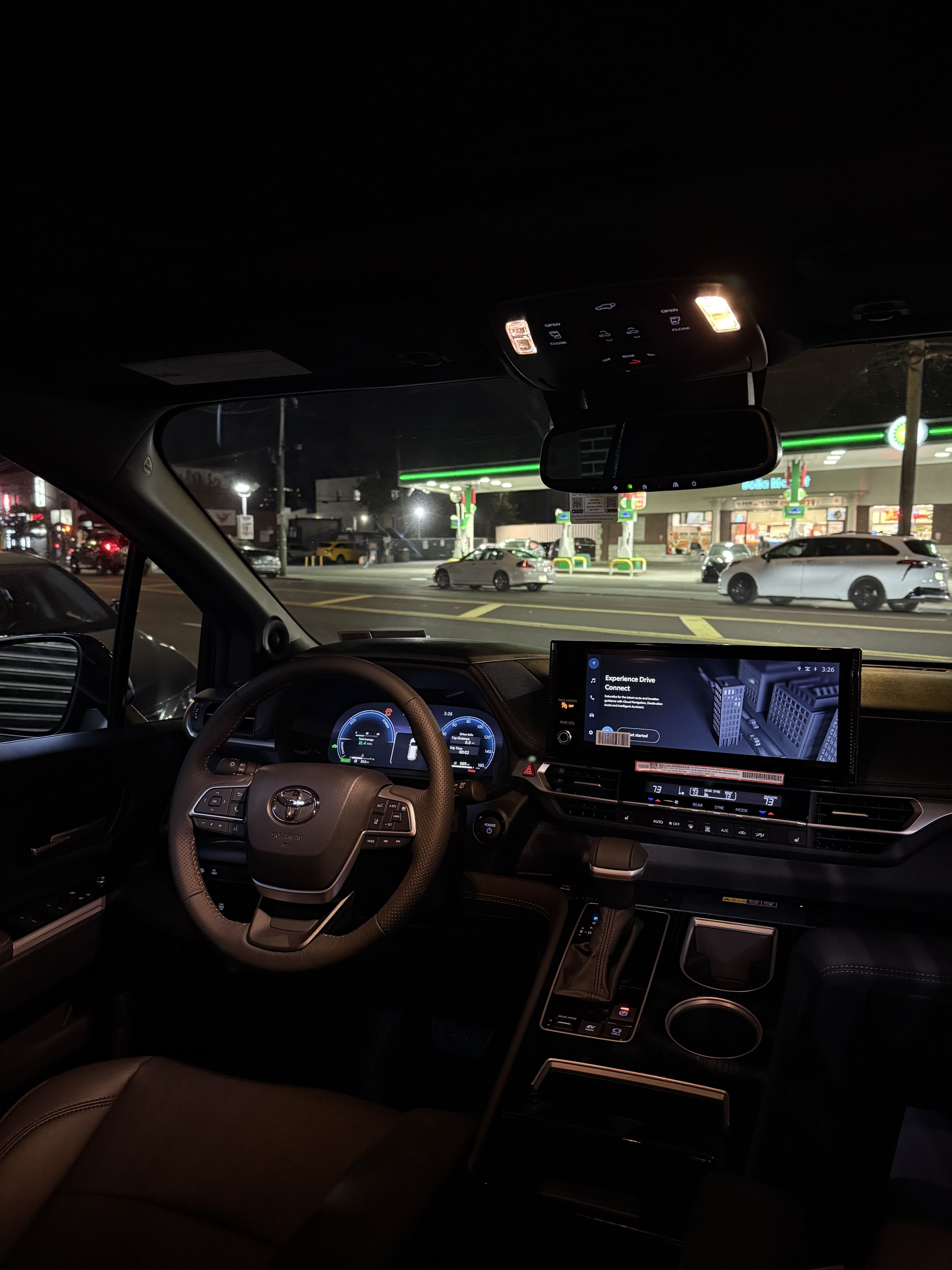 Toyota Sienna XLE - Thumbnail 23