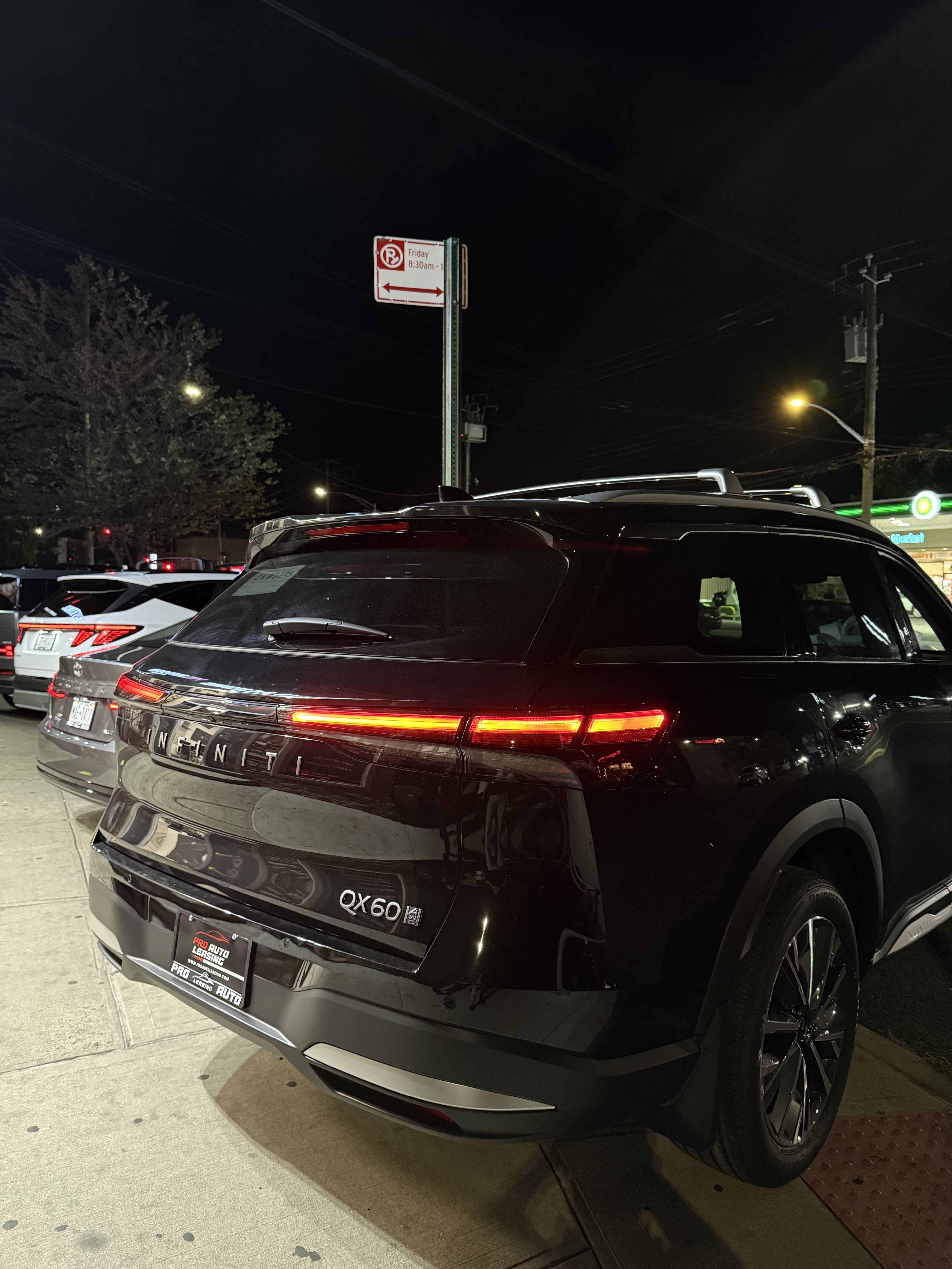 Infiniti QX60 Luxe - Thumbnail 32