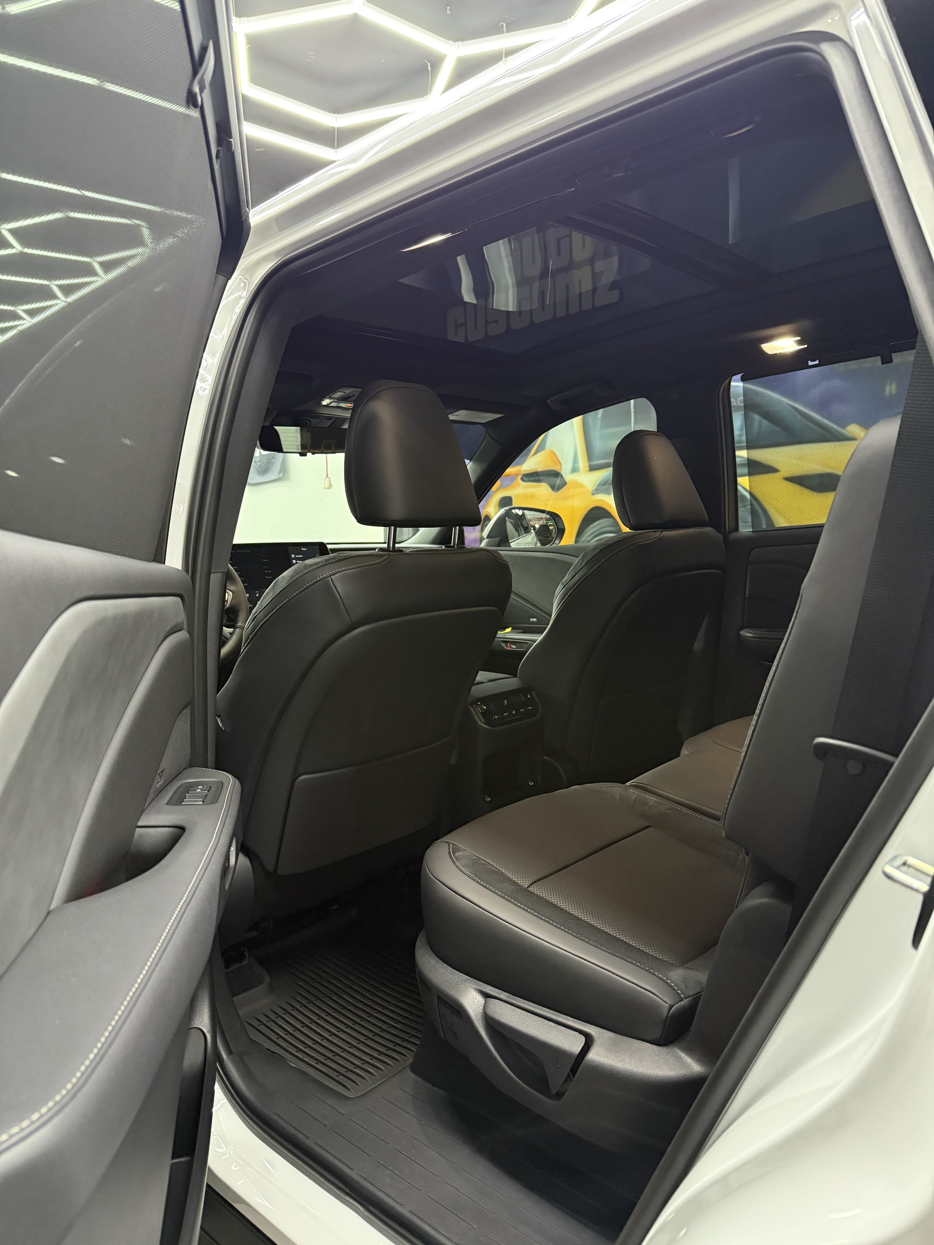 Lexus TX 350 - Thumbnail 15
