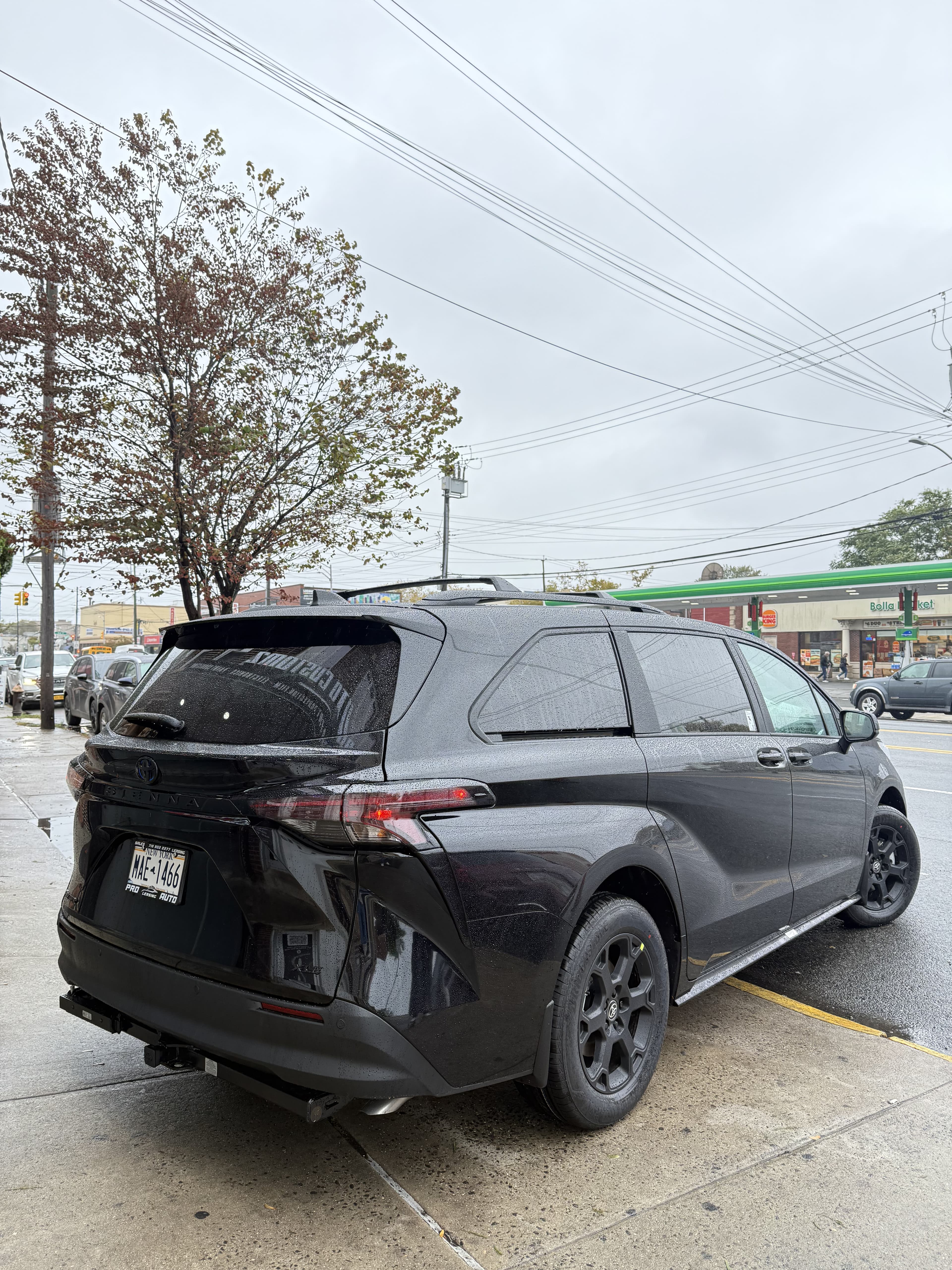 Toyota Sienna XLE - Thumbnail 21