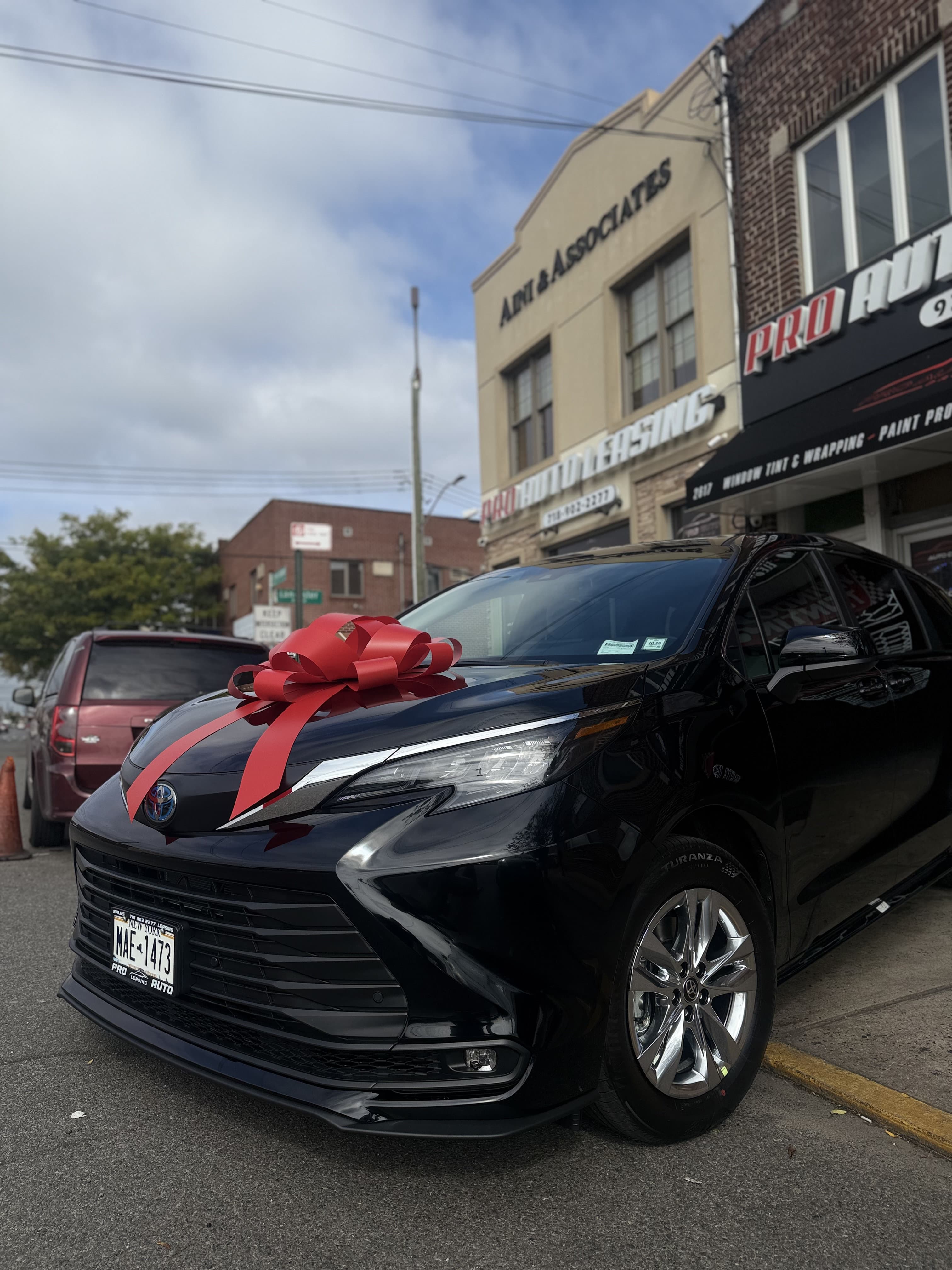 Toyota Sienna XLE - Thumbnail 13