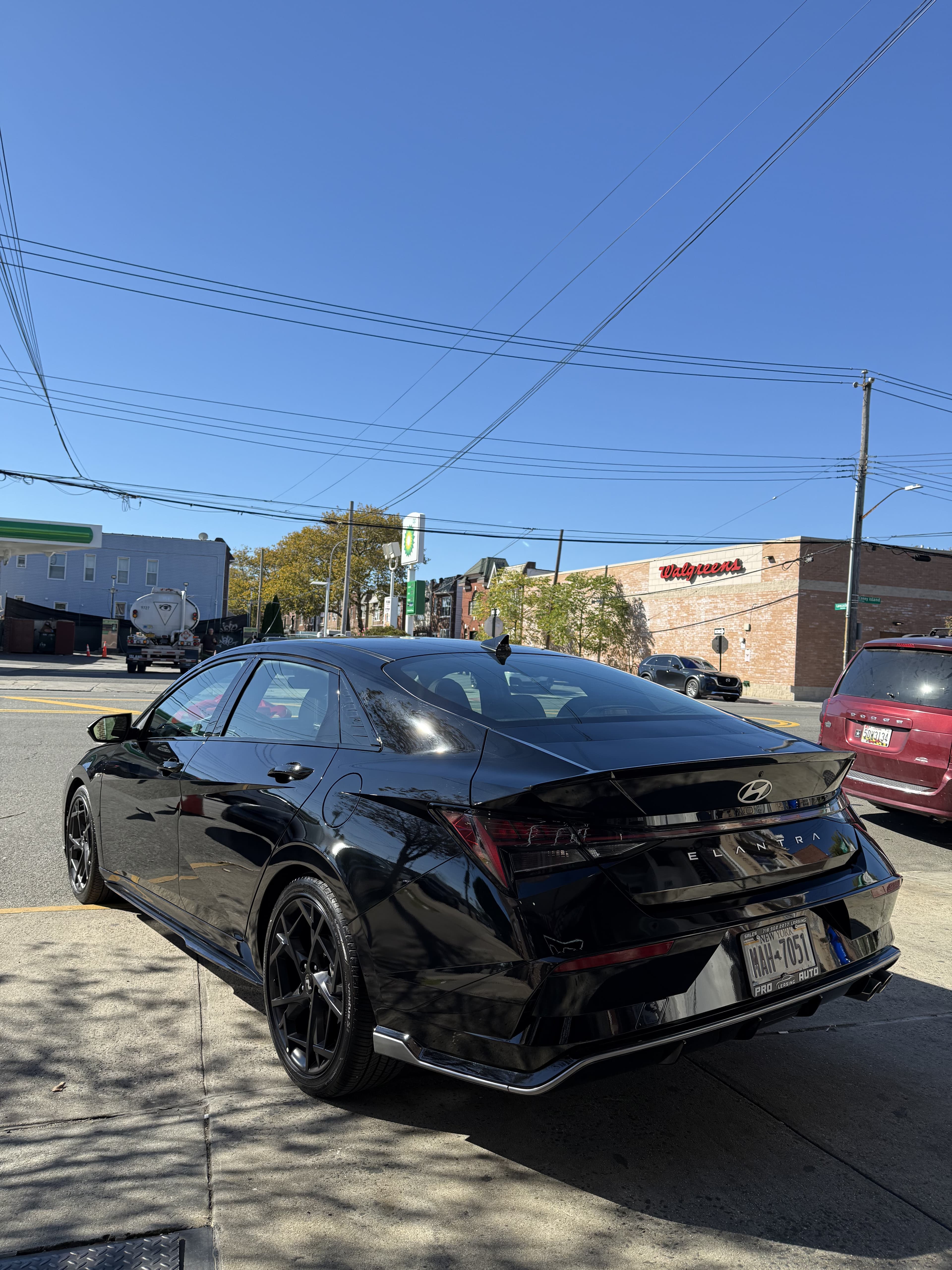 Hyundai Elantra SEL - Thumbnail 13