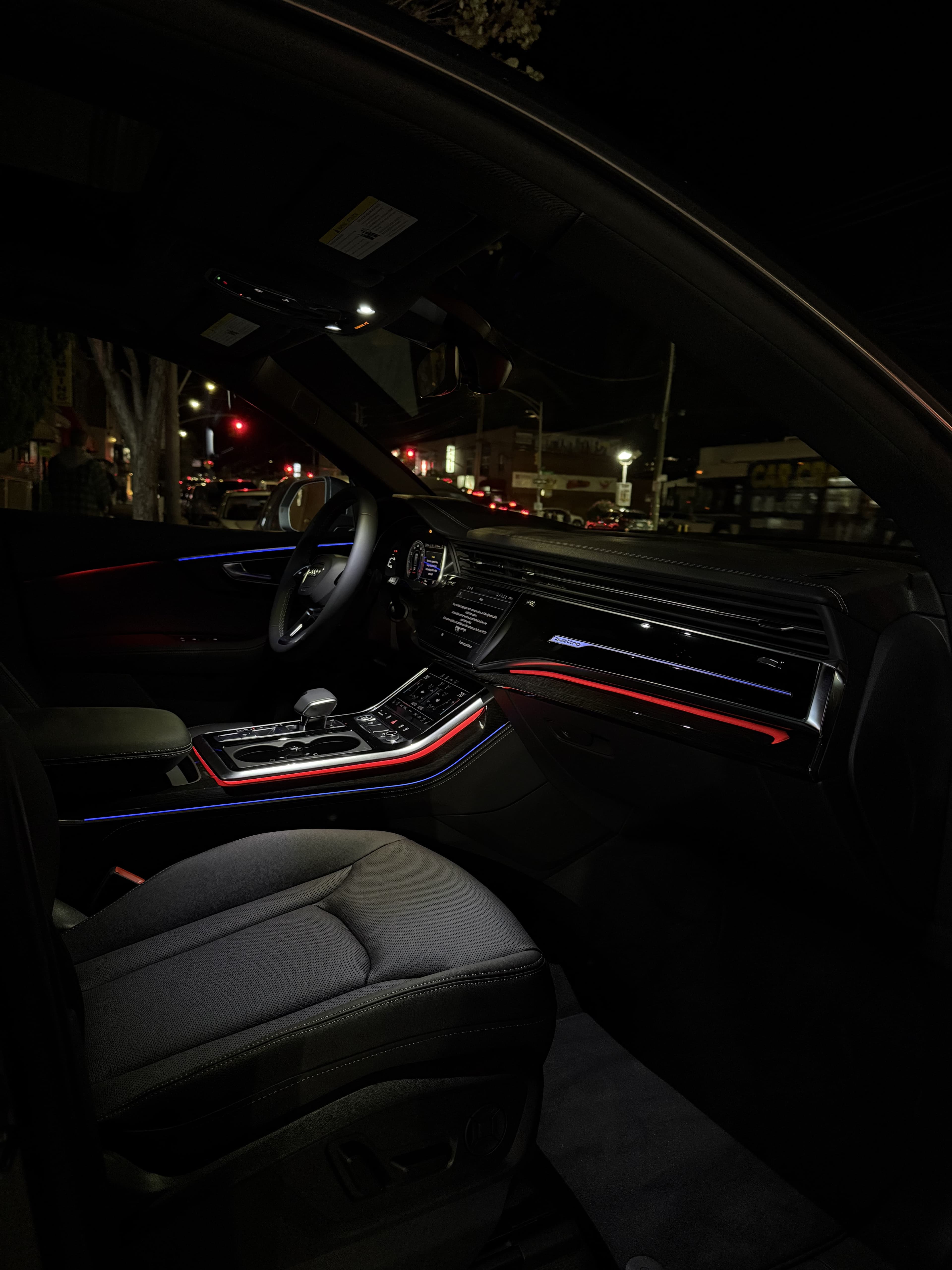 Audi Q8 Premium Plus - Thumbnail 4