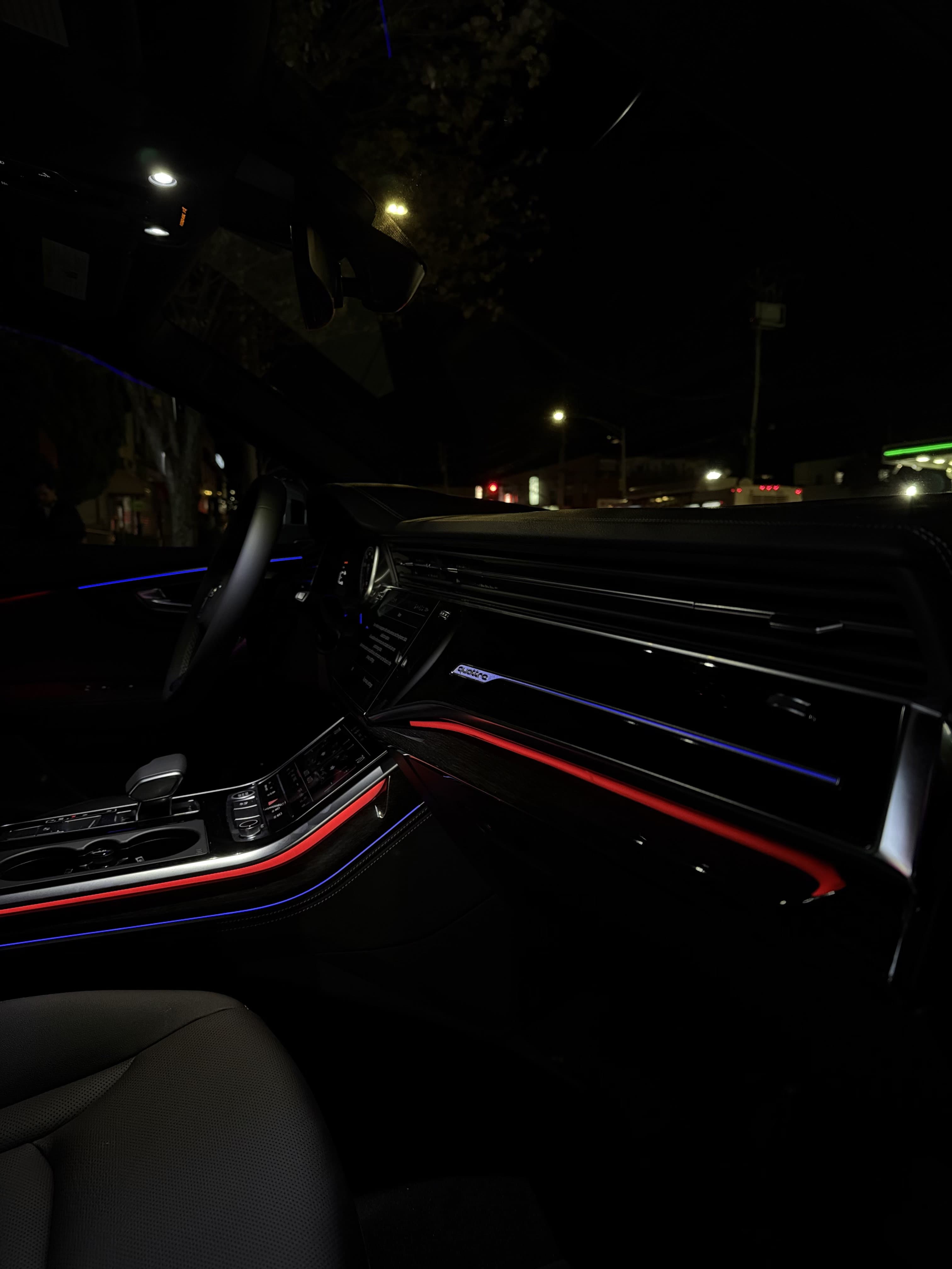Audi Q8 Premium Plus - Thumbnail 5