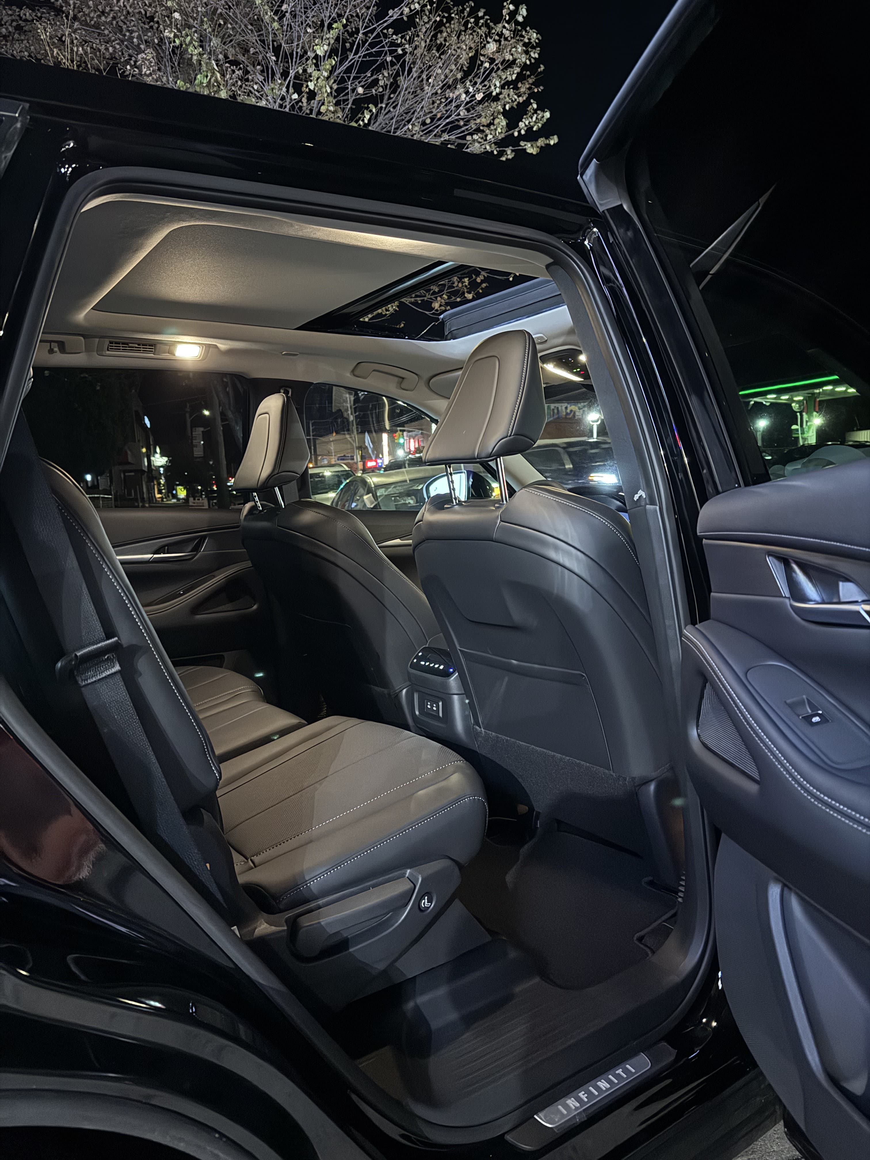 Infiniti QX60 Luxe - Thumbnail 26