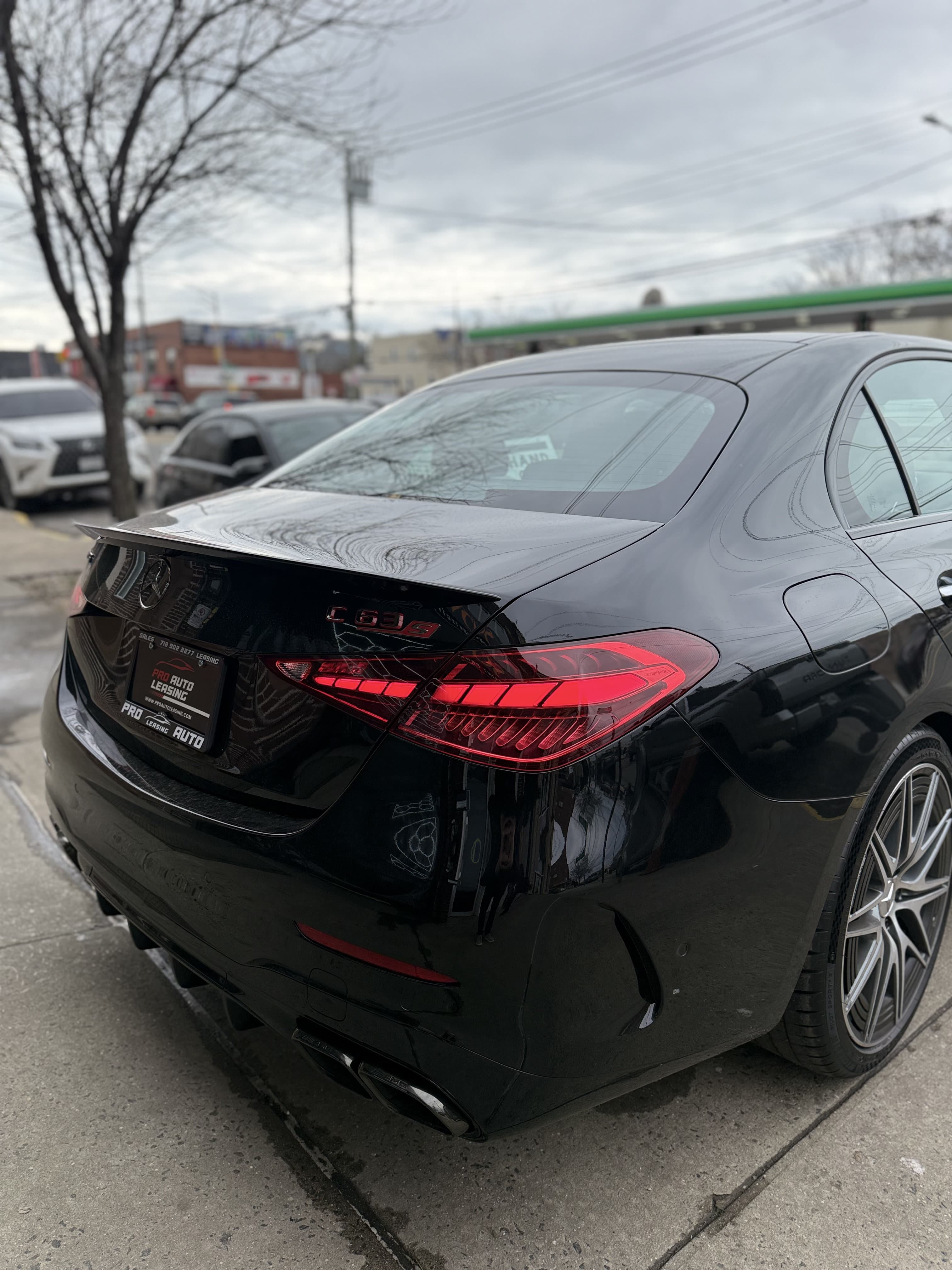 Mercedes-Benz AMG C63 S E PERFORMANCE - Thumbnail 12